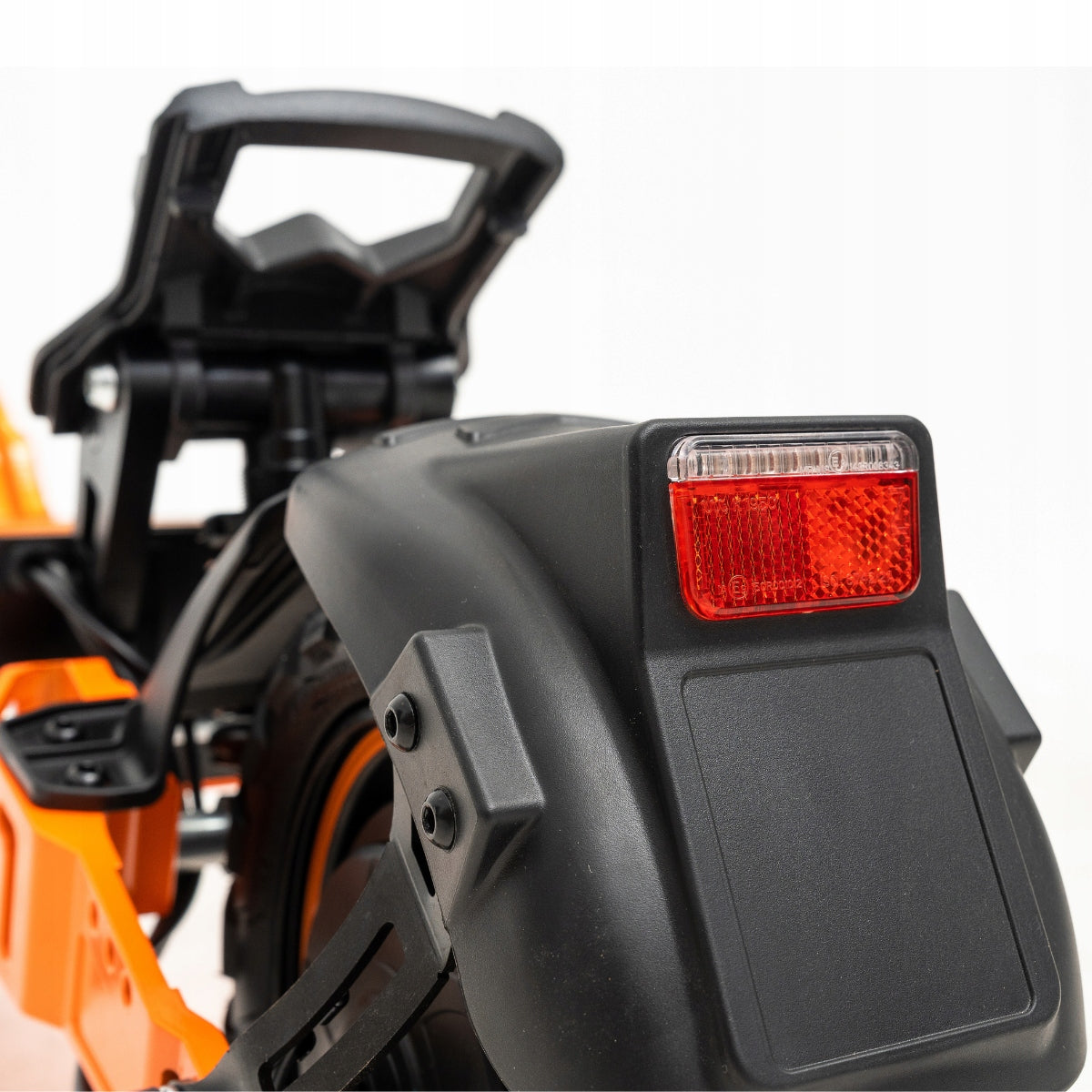 Electric Scooter RCB D7 ABE Range 100KM 48V 27Ah 500W 10″ Gel Tire + APP Weight 28 kg