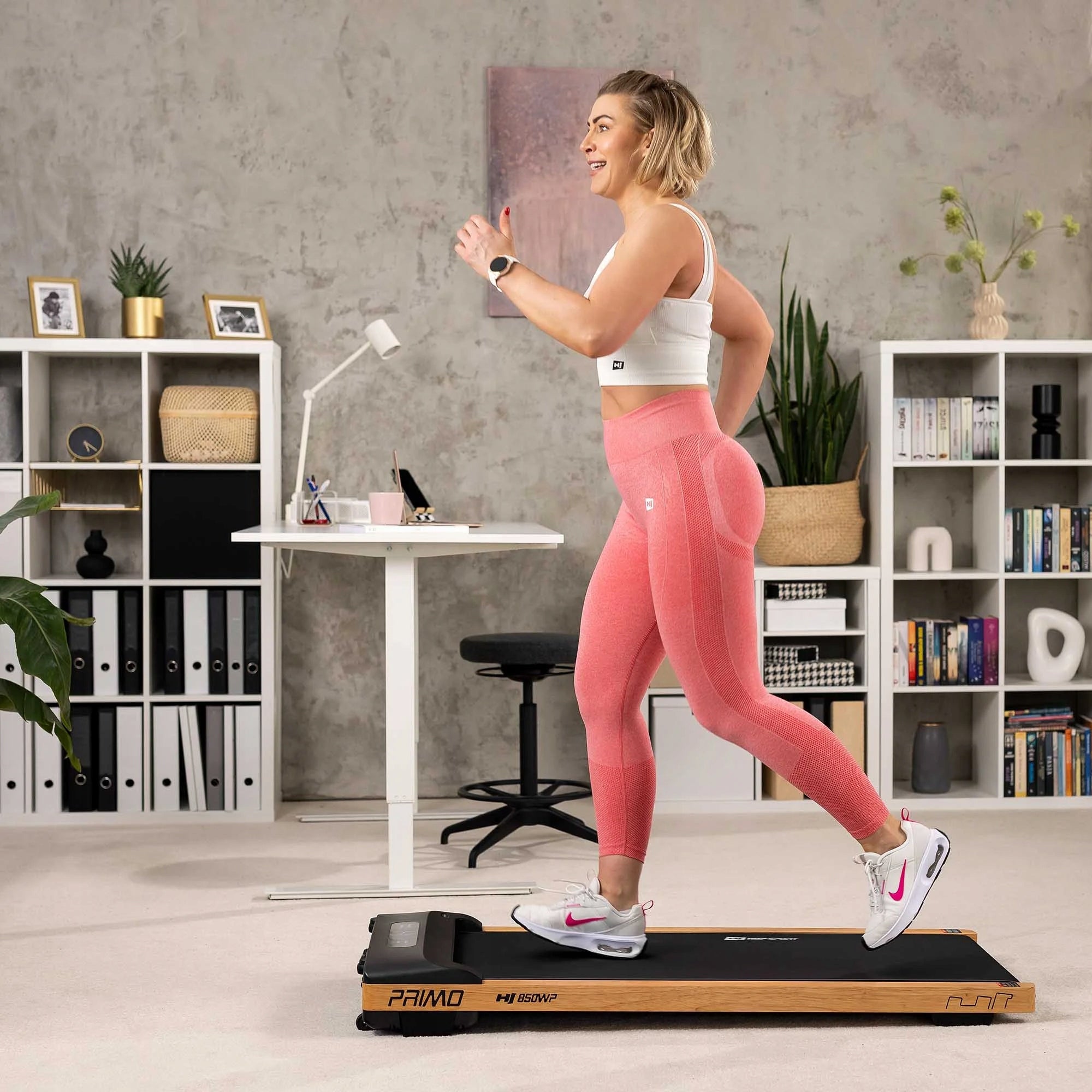Electric Treadmill Folding Home Walking 2,5KM Wide Belt 45cm 120kg Additional features Bluetooth transport wheels mobile device compatibility display