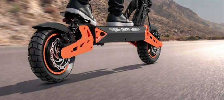 Electric Vehicles with Seat IWAFO IS2 1500W 45km/h 48V/15Ah 60km Packaging status original