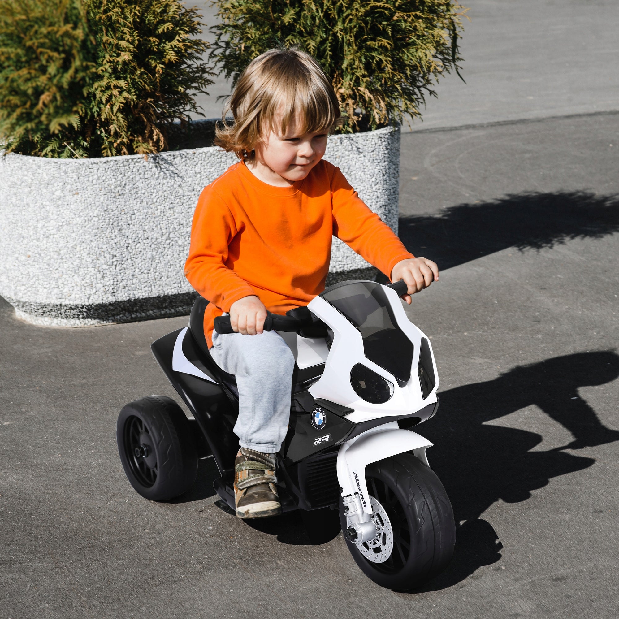 Electric children's motorcycle, tricycle, children's vehicle, BMW 18-36 m Packaging status original