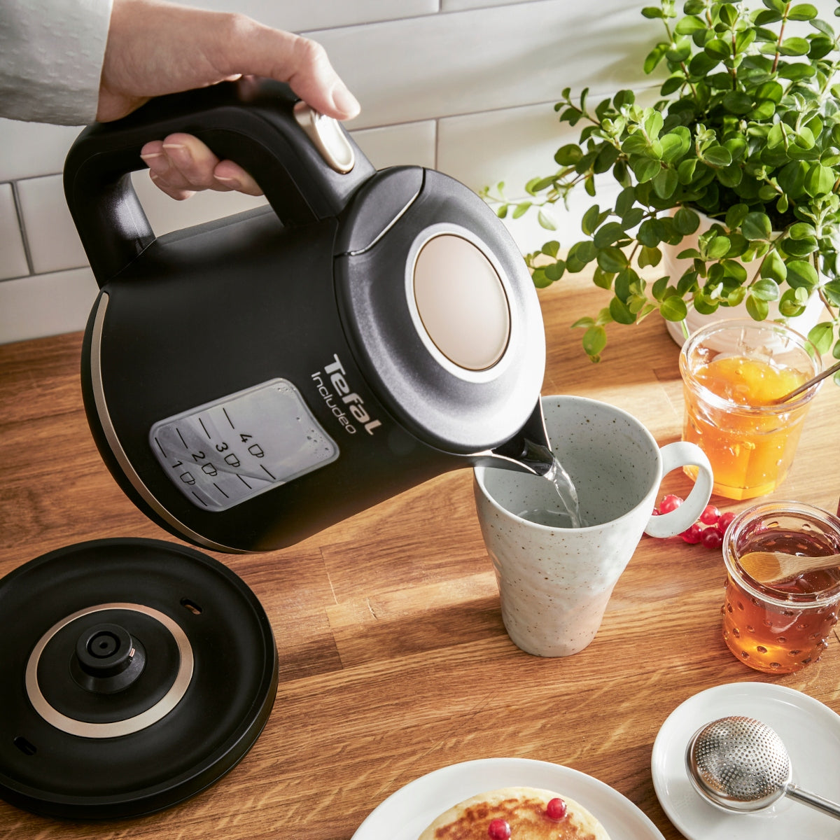 Electric kettle TEFAL 2400 W 1 l Small Powerful KI533811 Model KI533811