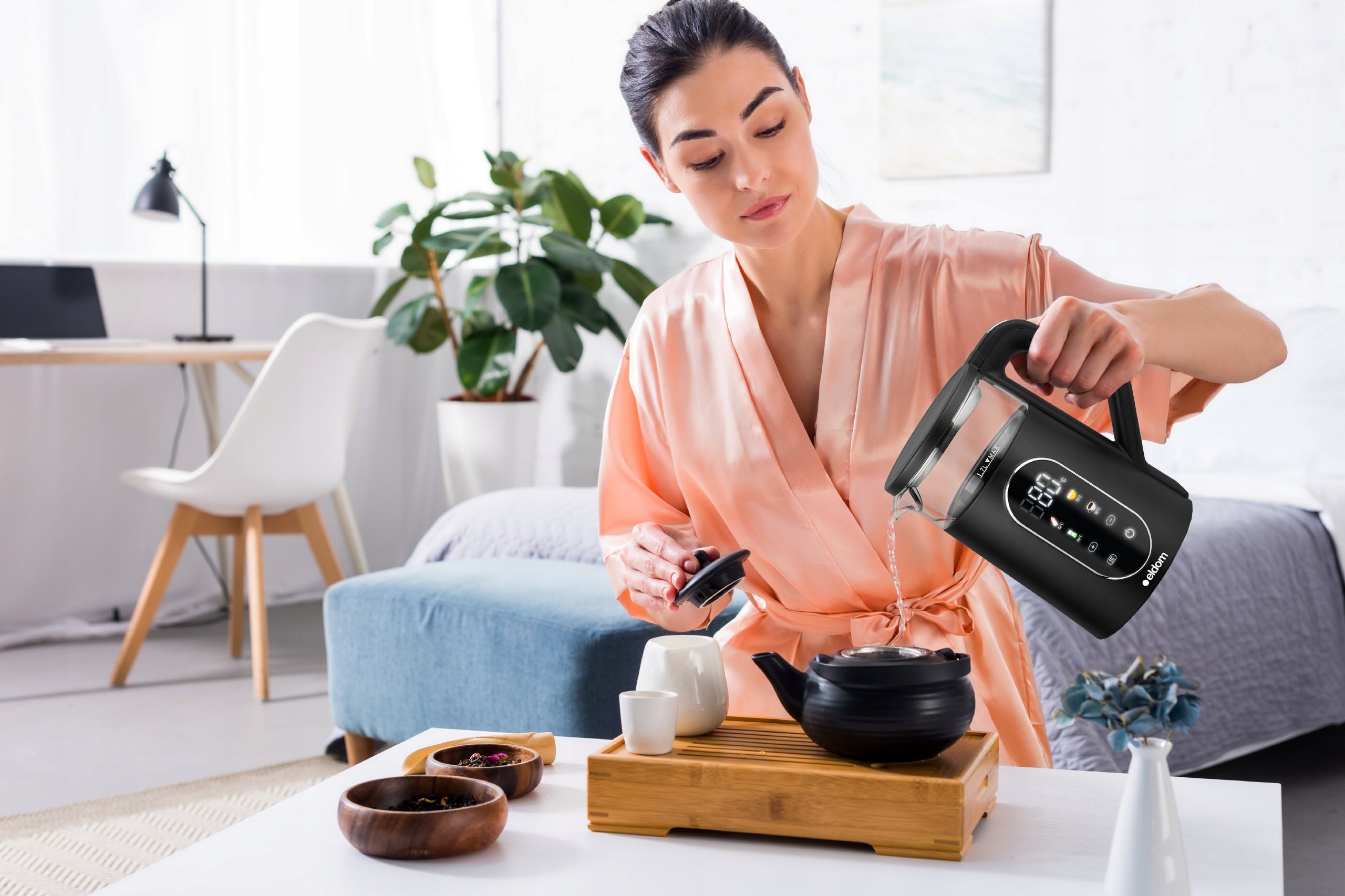 Electric kettle wireless adjustment touch panel 2200W 1,7L Eldom Packaging status original