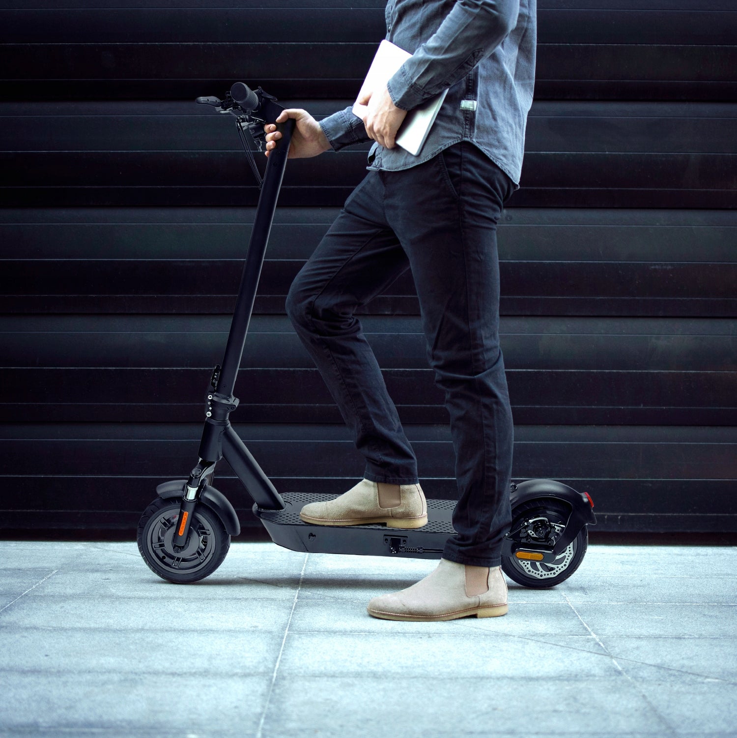 Electric scooter EO COMFORT APPLICATION cushioned 20km/h 3 modes Brand EOSCOOTER