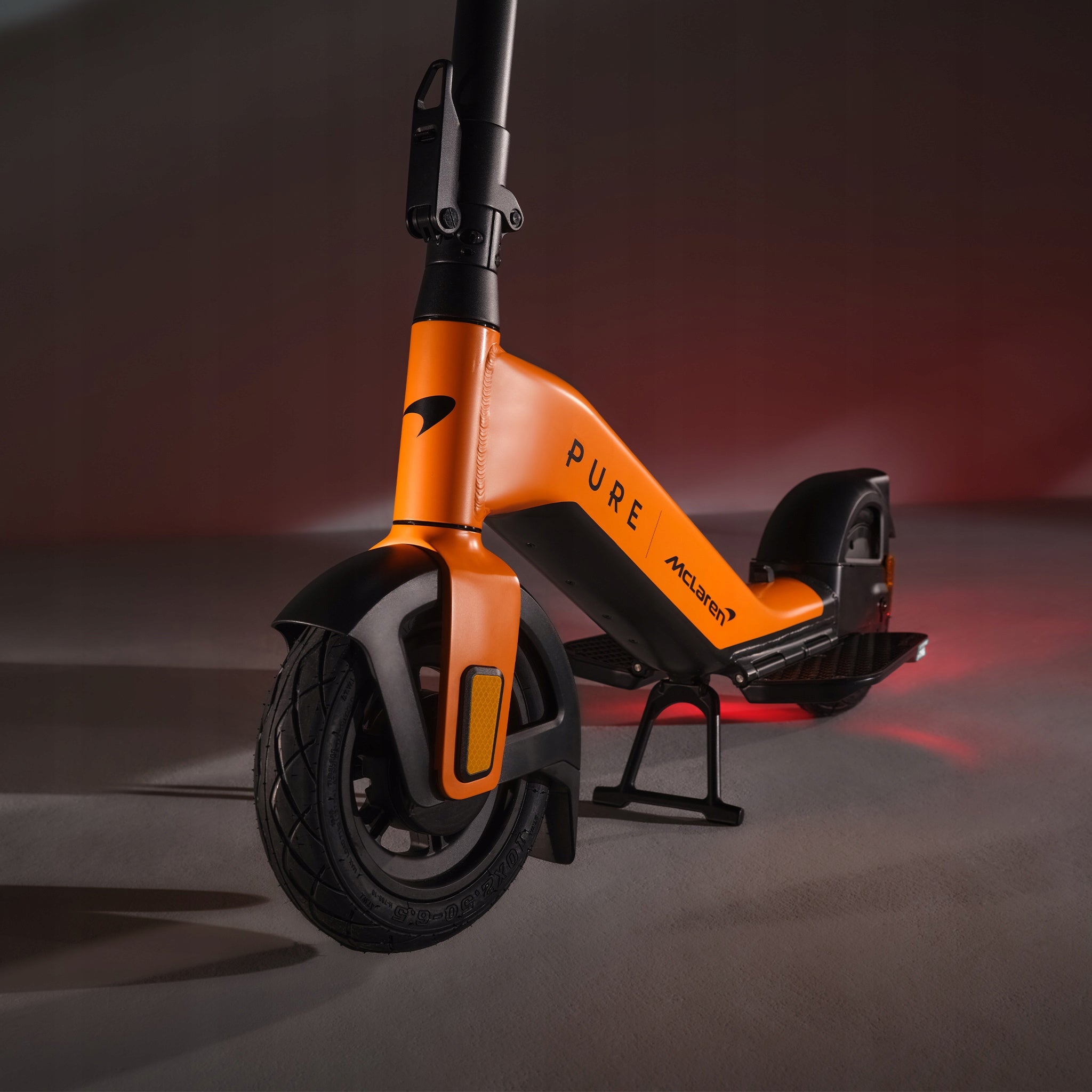 Electric scooter PURE McLaren x limited edition x 500W x 50 km IP65 Engine power 500 W