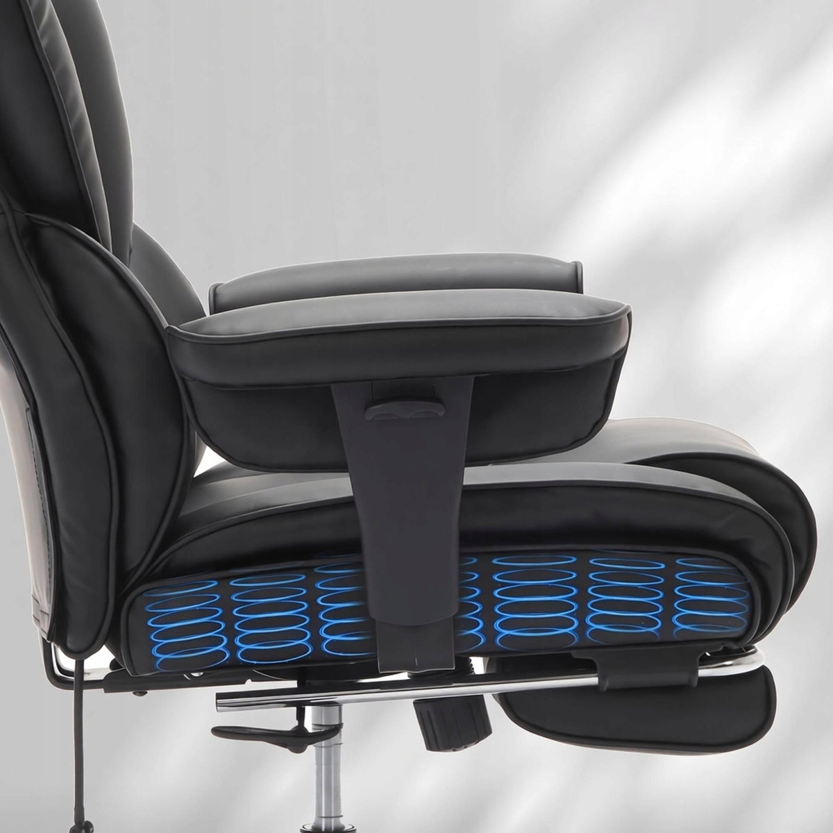Ergonomic Office Chair with Footrest PU Leather Reclining Gaming Chair Brand no brand