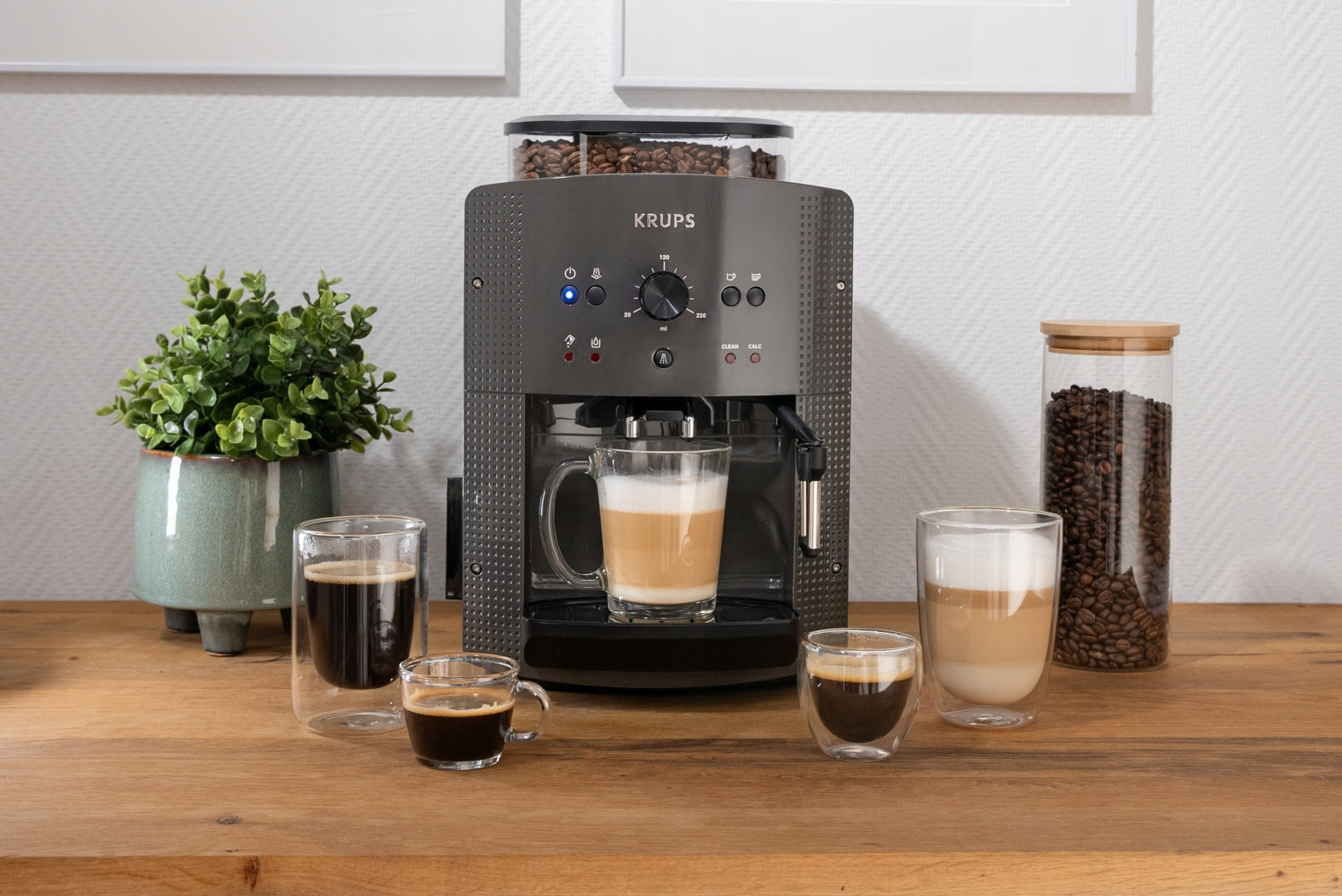 Espresso machine for coffee KRUPS EA810B 15 bar automatic with grinder Dominant color silver/gray