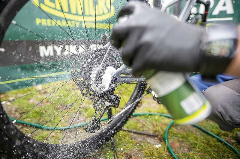 FENWICKS BICYCLE DRIVE CHAIN CLEANING FOAMING 500 ML FOAMING Manufacturer code fenwicks do mycia roweru chain cleaner 0,5 l