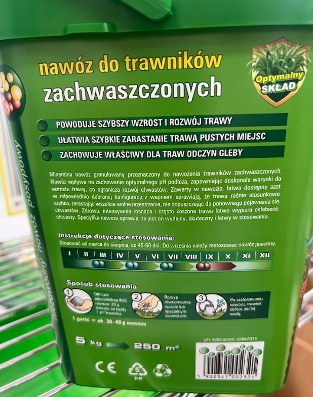 FERTILIZER FOR WEEDED LAWNS Agrecol 5 kg Manufacturer code AGRECOL NAWÓZ DO TRAWNIKÓW NA CHWASTY 5