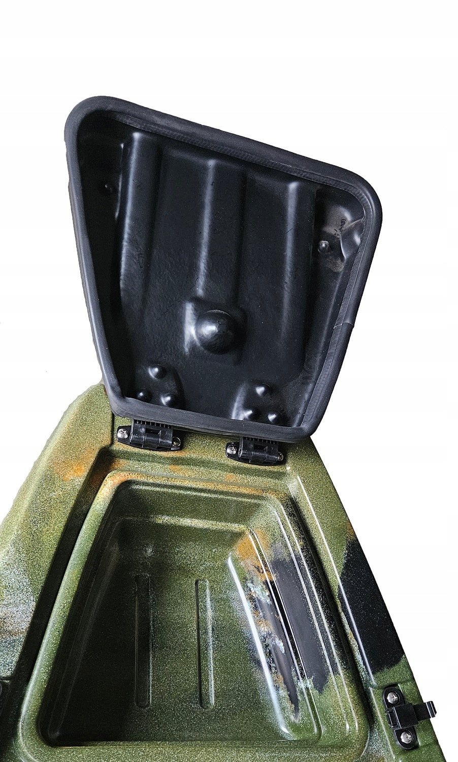 FISHING KAYAK WITH FOOT DRIVE PEDAL FLAP MOTOR SCORPIO Number of seats 1