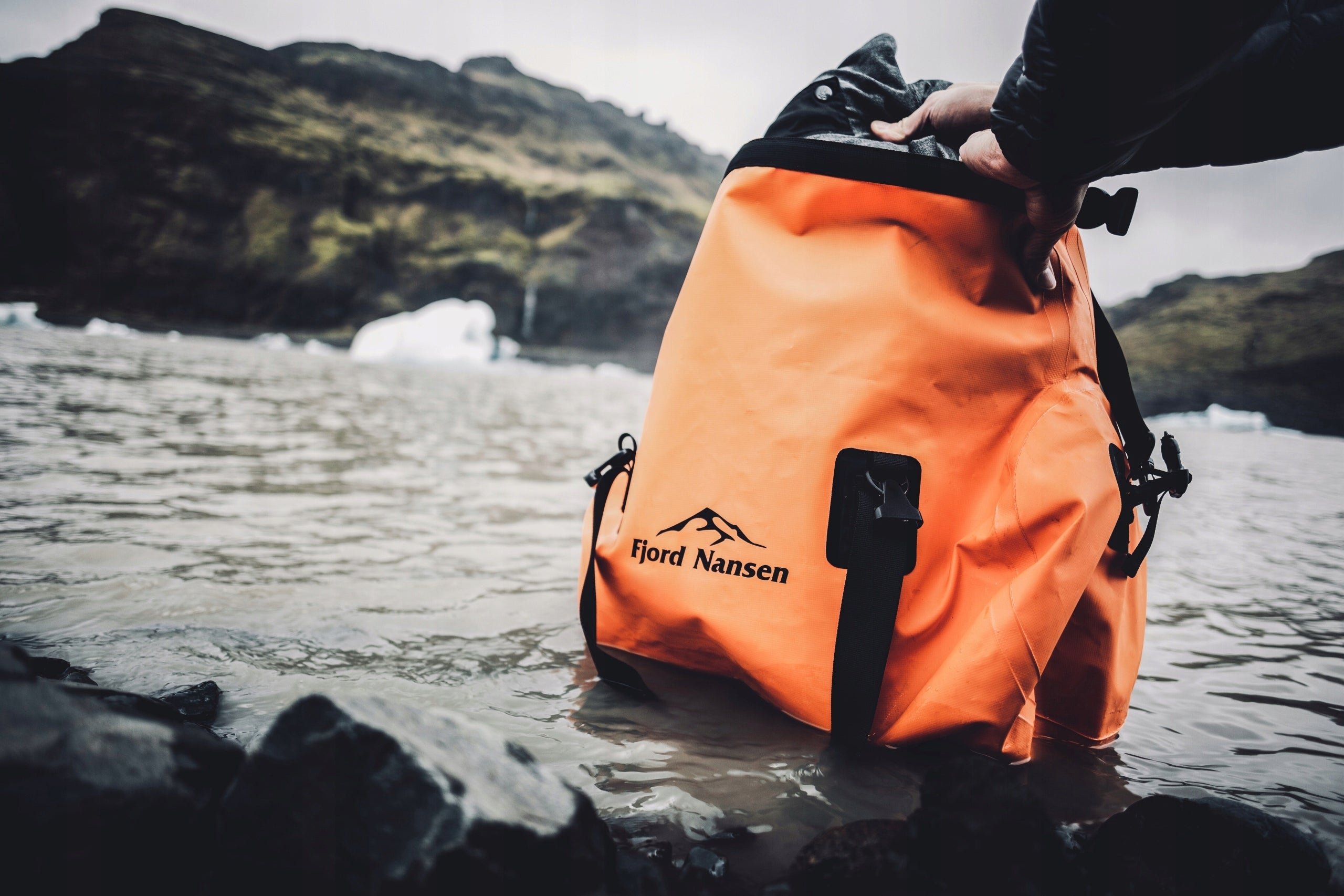 FJORD NANSEN WATERPROOF ADVENTURE BAG 30L For documents electronic