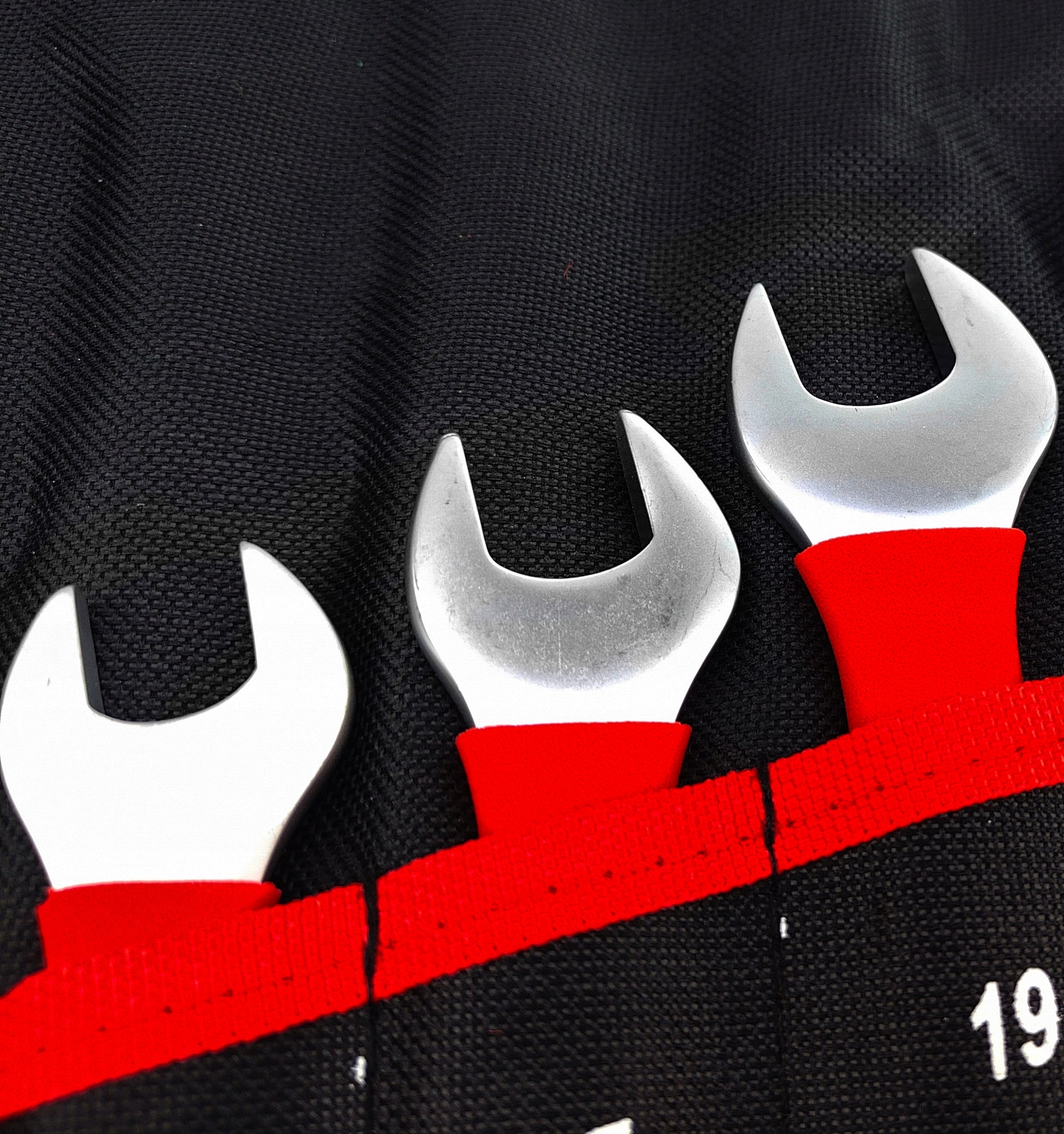 FLAT EYE WRENCHES 6-32 SET OF FLAT WRENCHES IN RUBBER CRV 17EL. SET EAN (GTIN) 5905771350130