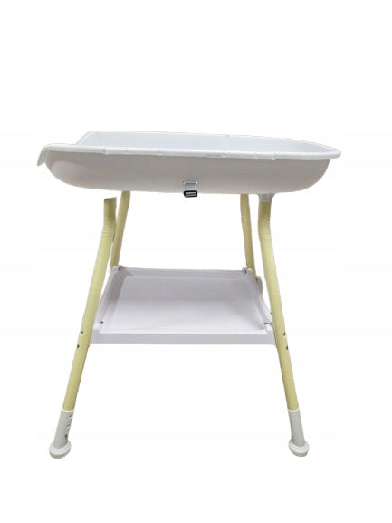 FREESTANDING BABY CHANGING TABLE WITH SHELF Brand no brand