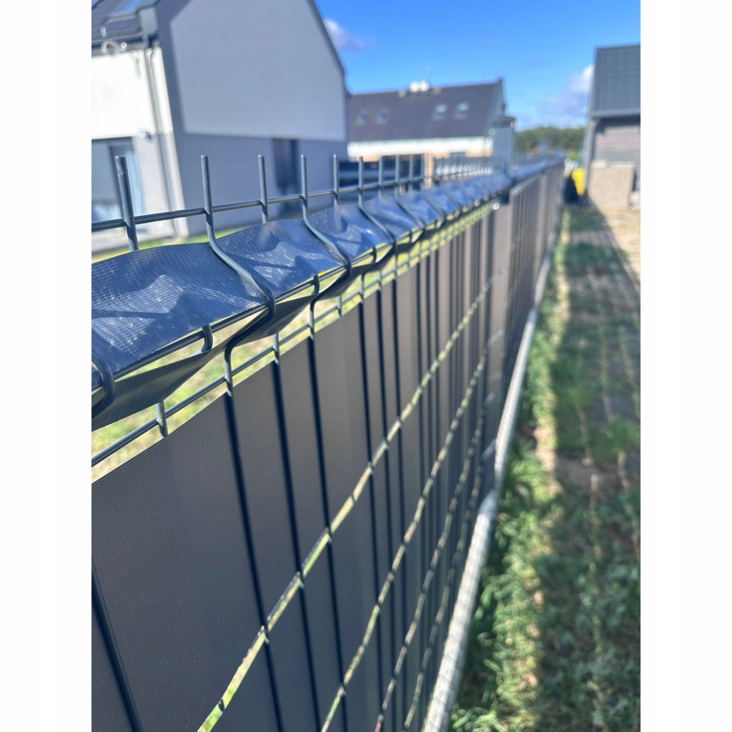 Fence Tape for Fence Cover Anthracite 4,75cmx35m Clips x25 Manufacturer Iso Trade
