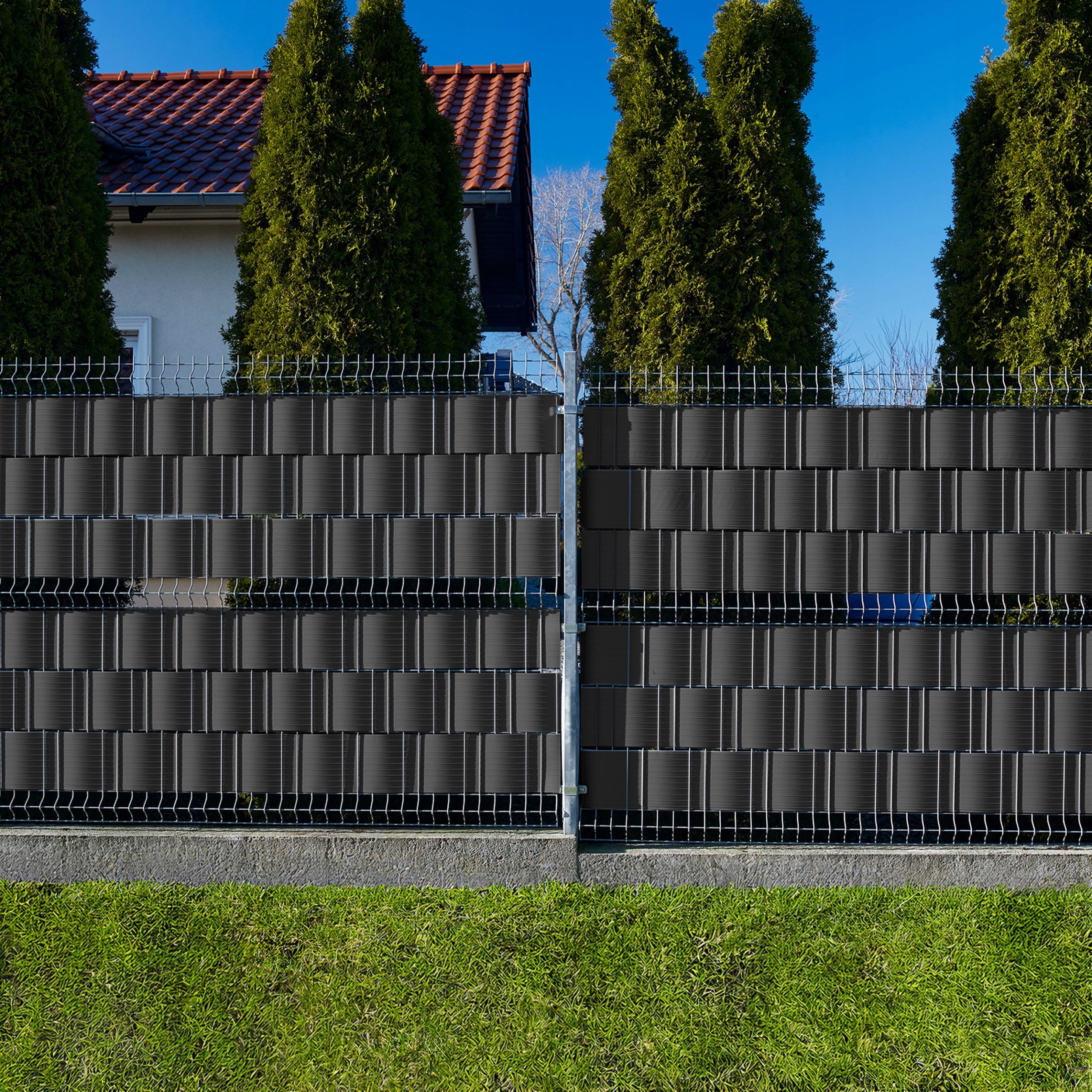 Fence tape, fence cover STRONG 900 g/m2, anthracite, 26m Kind fencing tape