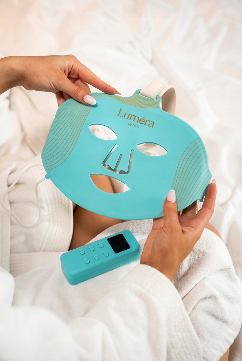 Ferrli Luméra Light Therapy LED Mask Anti-Aging Acne Collagen Skin Care Packaging status original