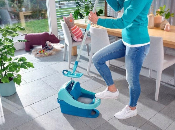 Flat mop with bucket on wheels CLEANING SET foot squeezing 8 L Manufacturer code 55360