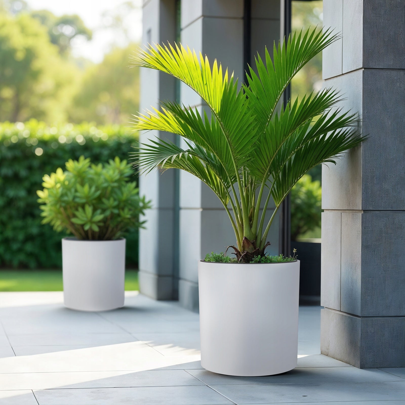 Flower Pot 47cm Large Garden Planter Frost Resistant White + Refill Packaging status original