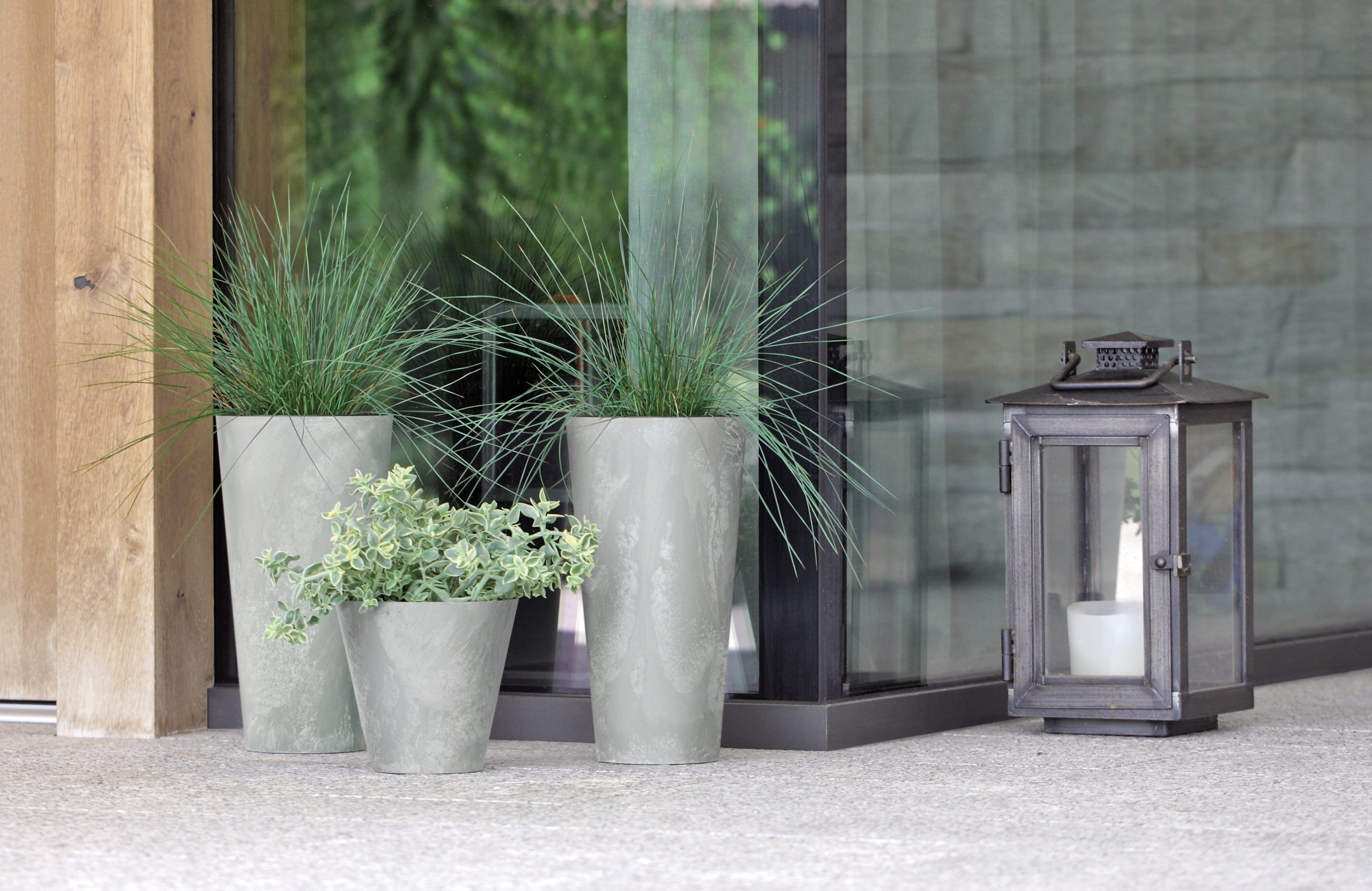 Flower Pot Tubus Slim Beton Effect DTUS200E- 442U CONCRETE Material synthetic material