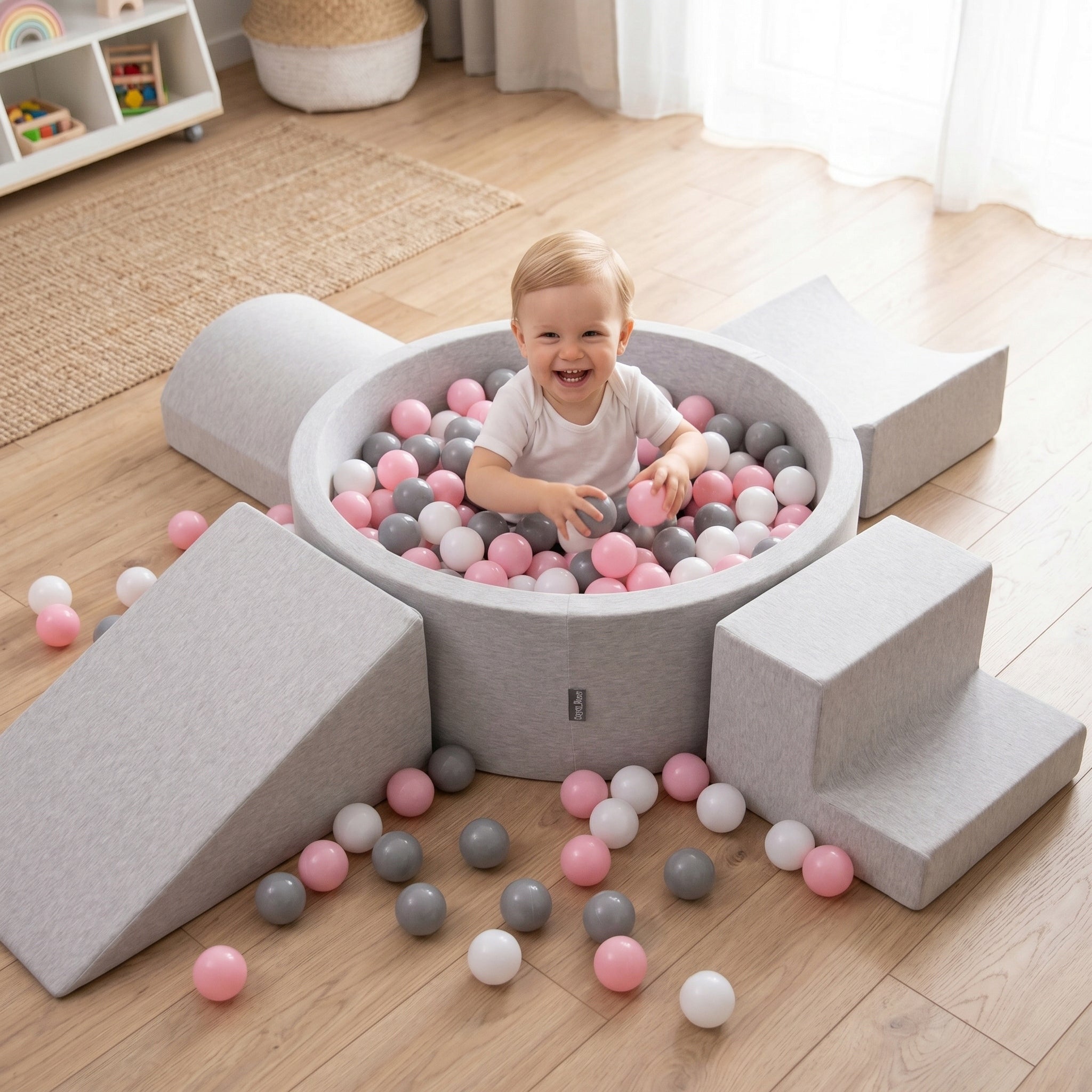Foam Set Square Toys FOR CHILDREN pool with balls 300 balls KiddyMoon Kid's age 12+ months