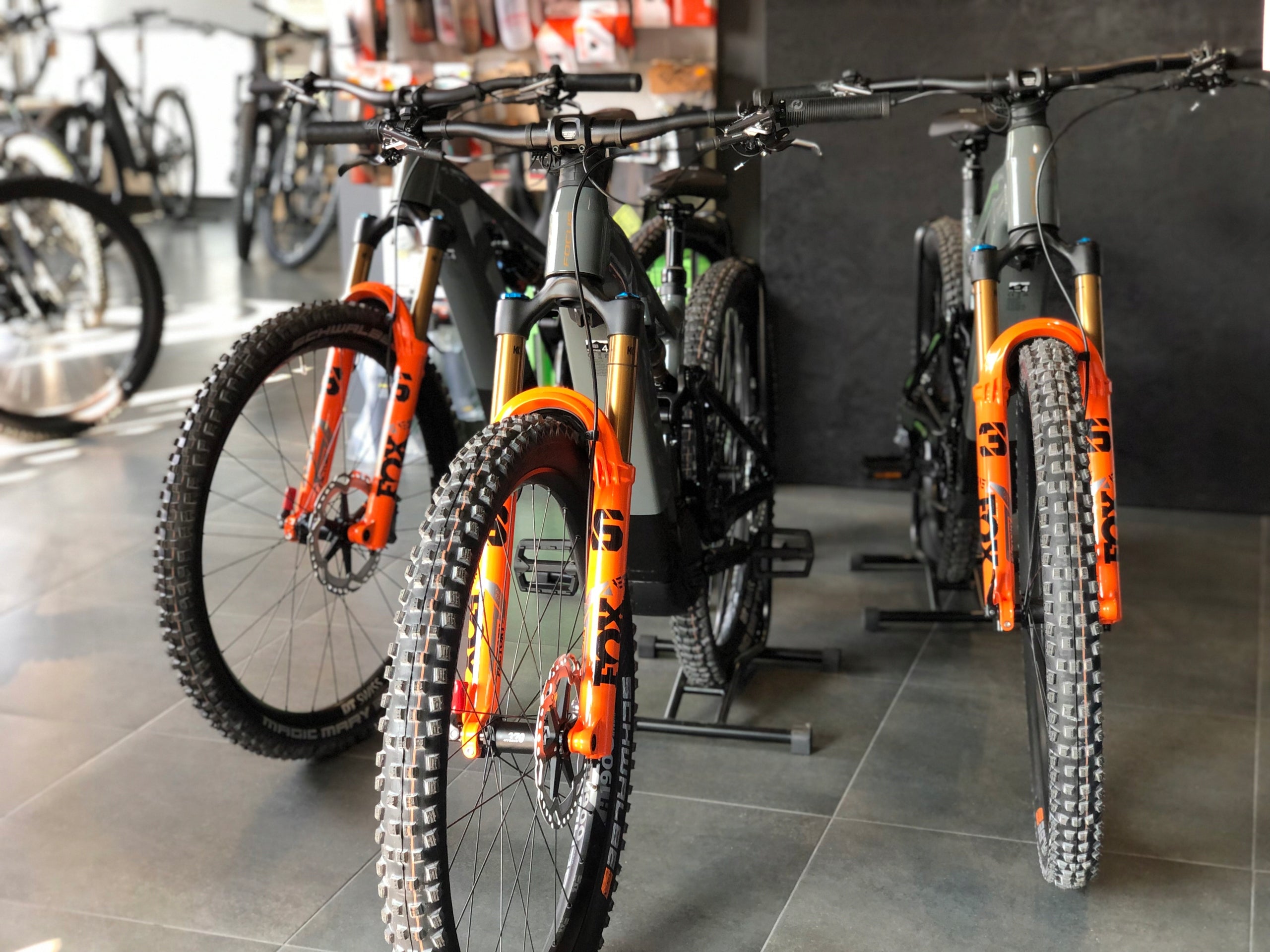 Focus Jam2 7.9 Grey Shimano 720 Wh Automat di2 fox Kashima S Model Jam2 7.9
