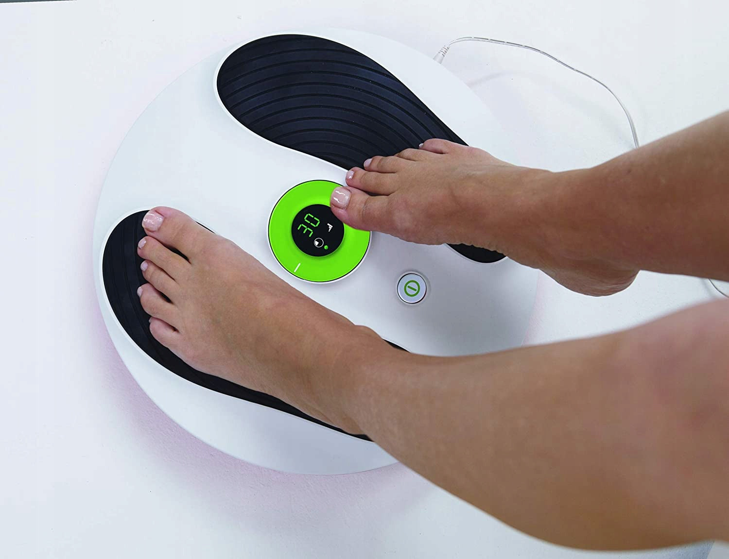 Foot massager circulatory electrostimulator REVITIVE Essential Model 6655-RLV-FR-BEN