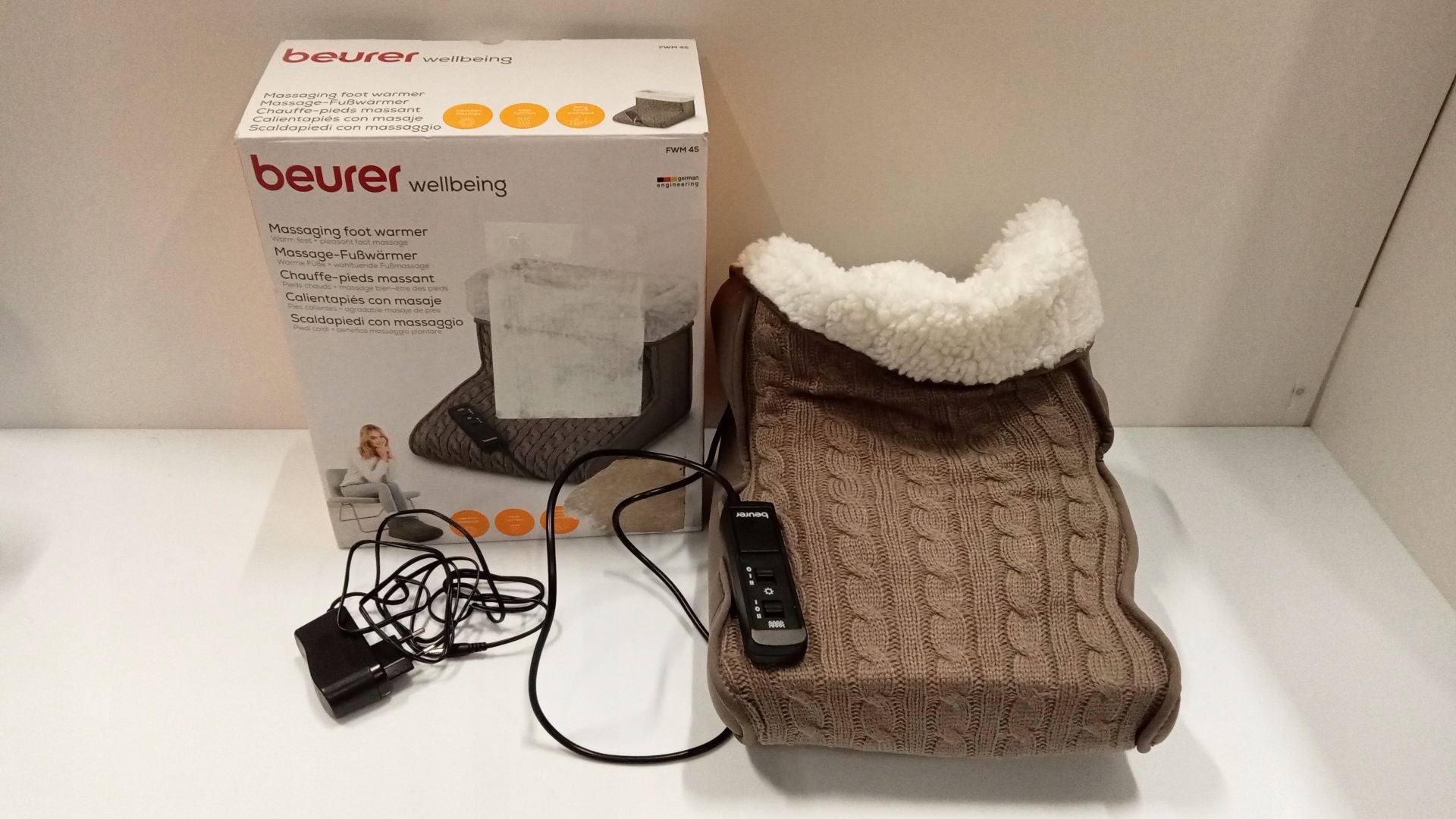 Foot warmer Beurer FWM 45 with massage function Manufacturer code 4211125533939