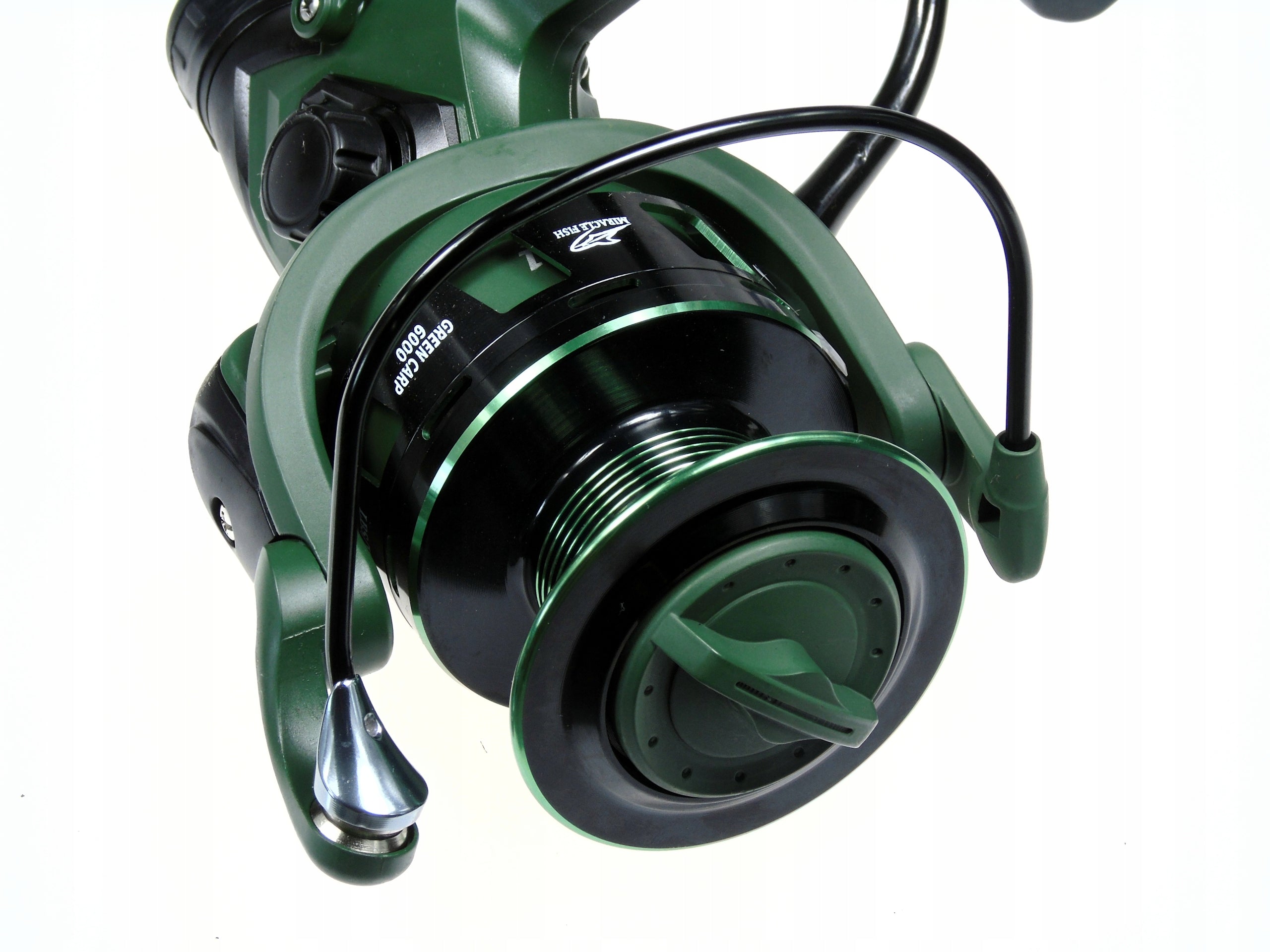 G-CARP 6000 Reel WITH FREE GEAR 2X SPOOL BRAIDED FISHING LINE Brand Miracle Fish