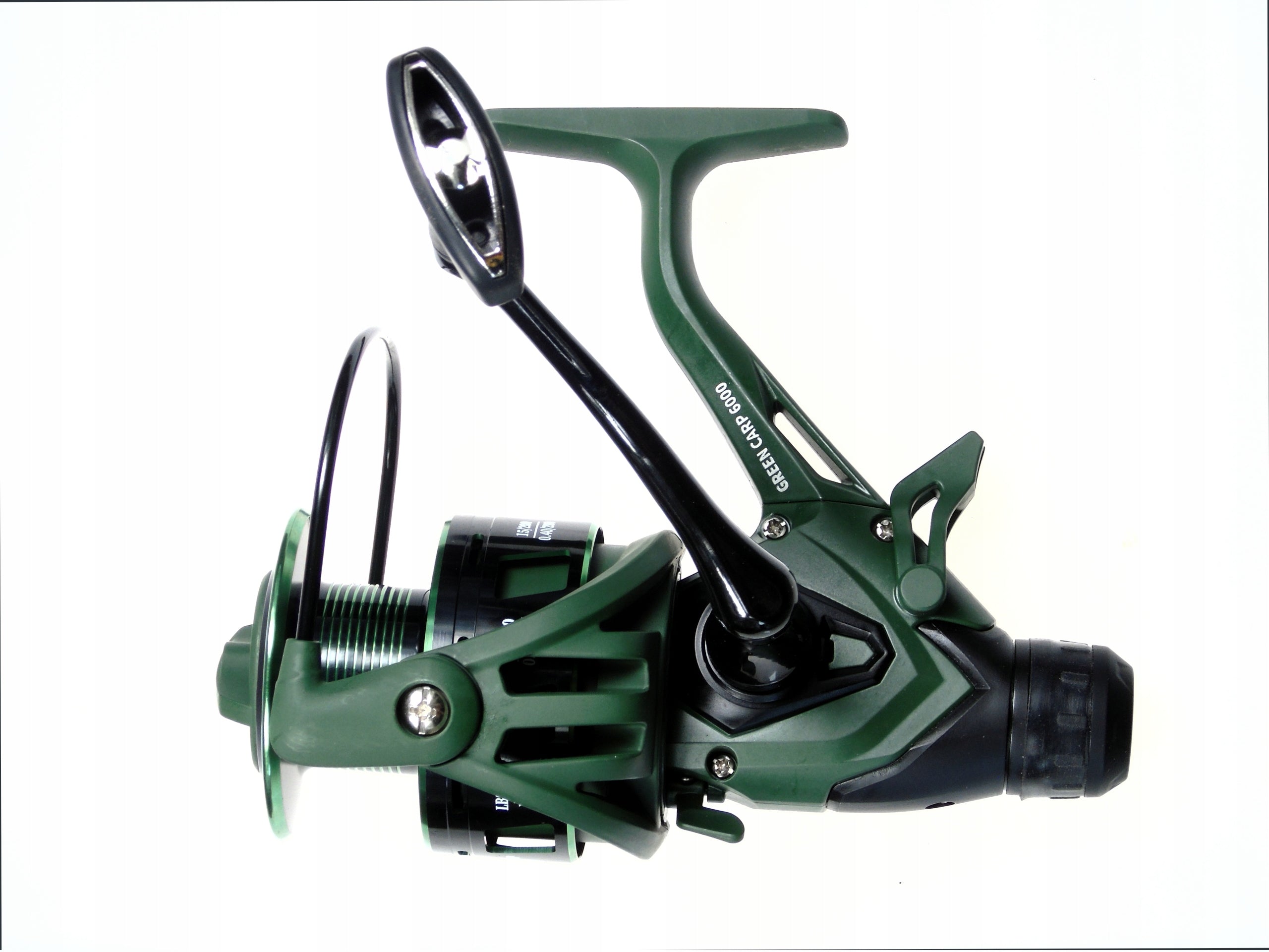 G-CARP 6000 Reel WITH FREE GEAR 2X SPOOL BRAIDED FISHING LINE Model GREEN CARP