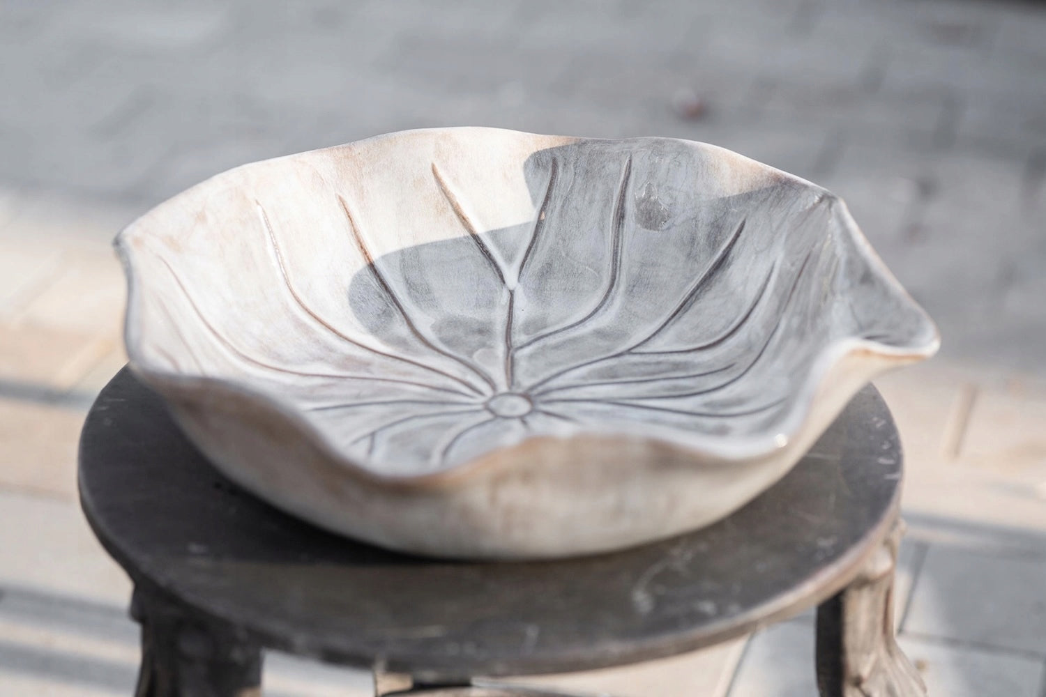 GARDEN BOWL FOR FOUNTAIN DRINKER DECORATIVE CLAY GRAY BOWL CLAY Product height 7 cm