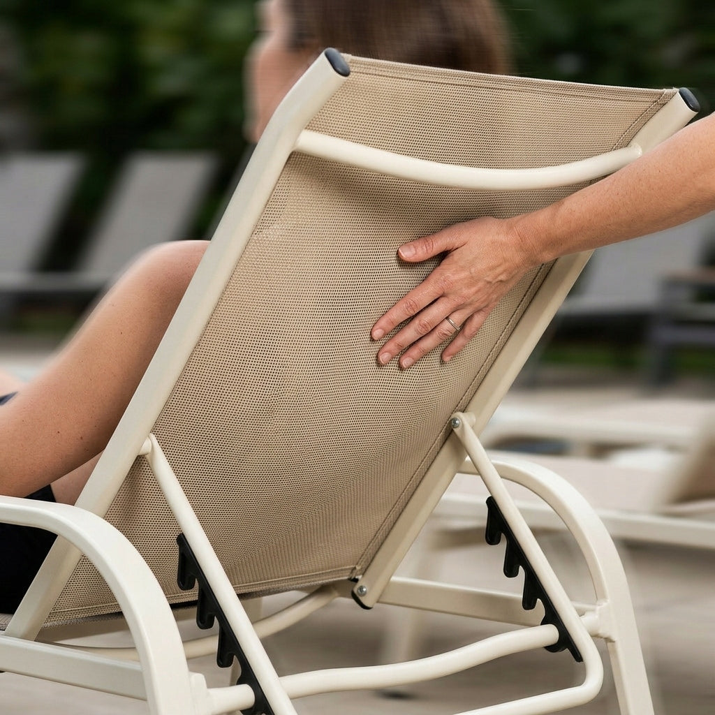 GARDEN POOL LOUNGER FLAT FOLDING STRONG BEIGE YS-33 Color beige