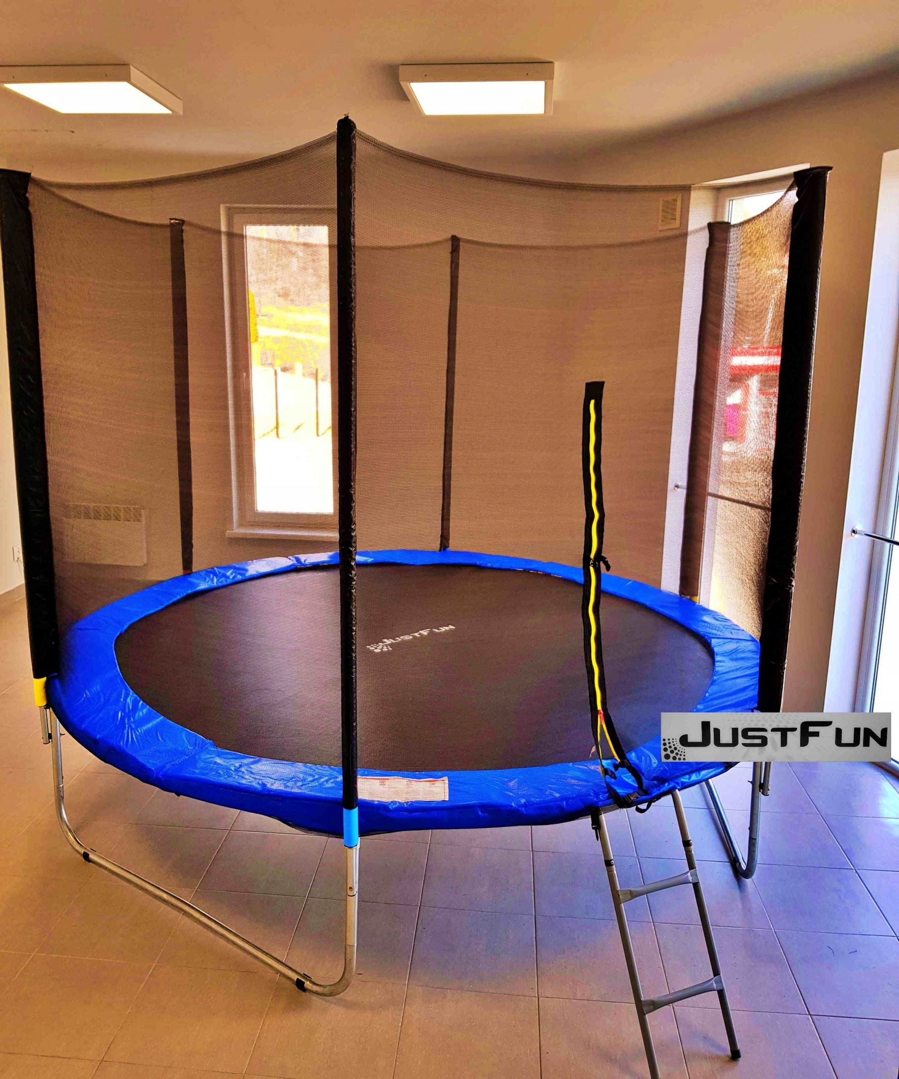 GARDEN TRAMPOLINE JUST FUN 8FT-252CM BLUE EAN (GTIN) 0698142924676
