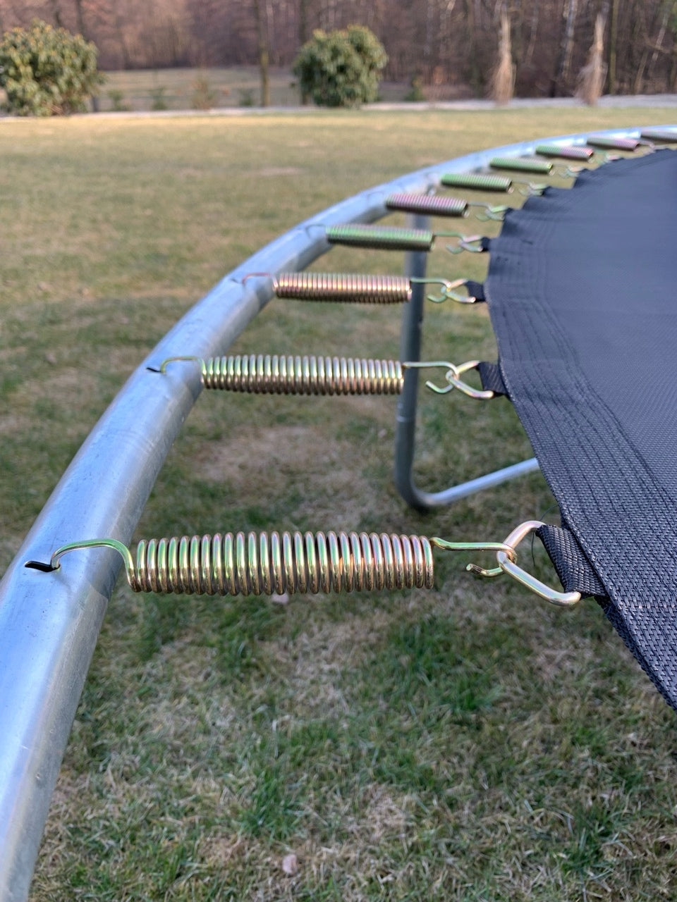 GARDEN TRAMPOLINE WITH MESH 312 CM 10 FT + LADDER FREEBIE Height from ground level 65 cm