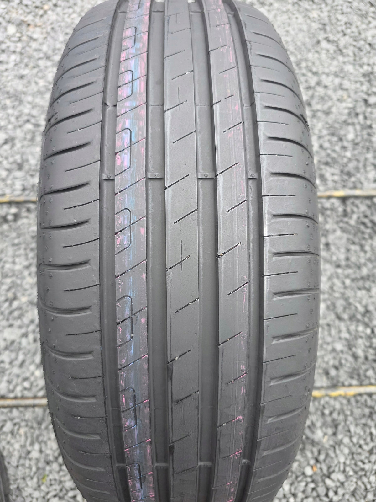 GOODYEAR EFFICIENTGRIP PERFORMANCE 215/55R17