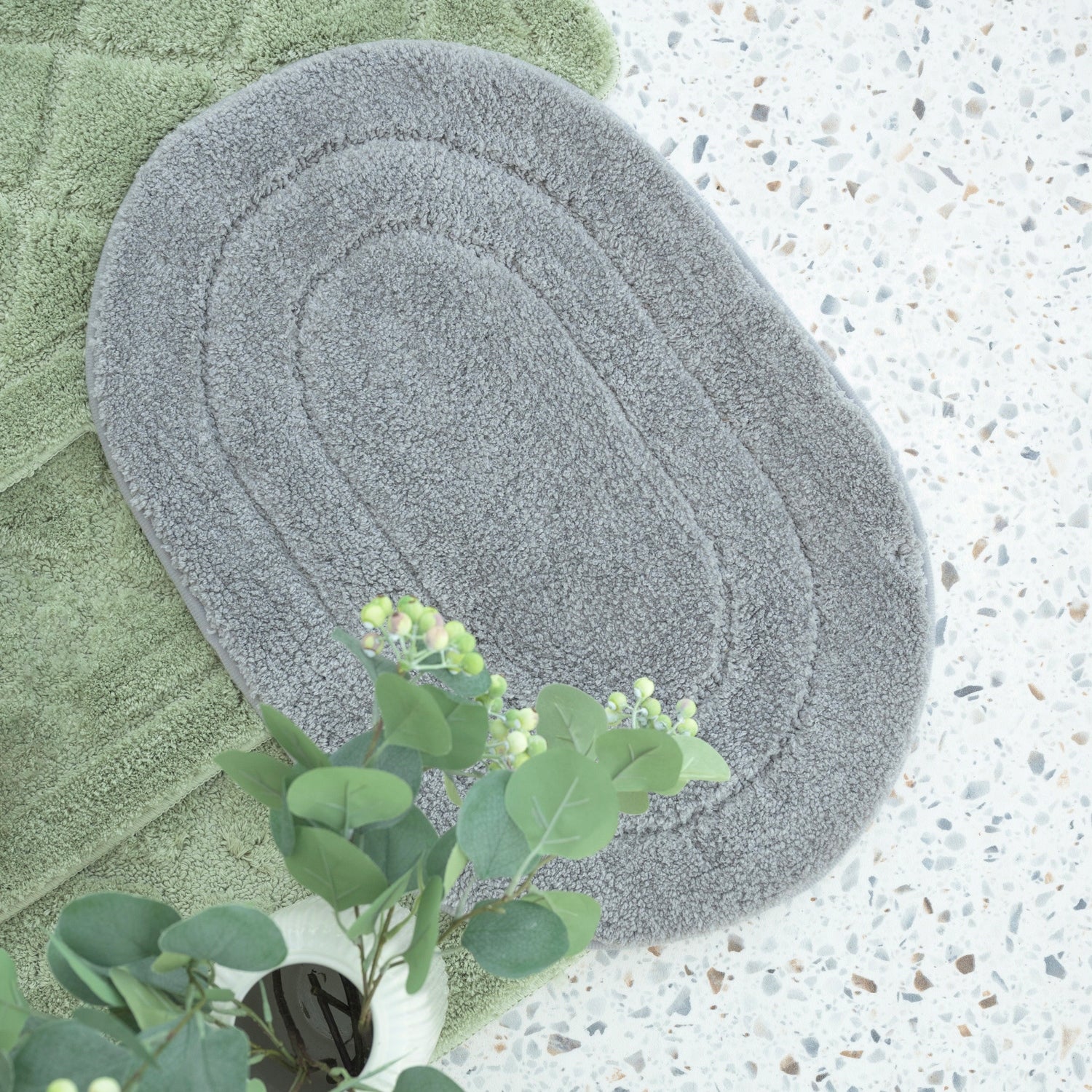 GRAY BATHROOM rug, ANTI-SLIP, WASHABLE, SOFT, ABSORBENT, 40x60CM Product width 40 cm
