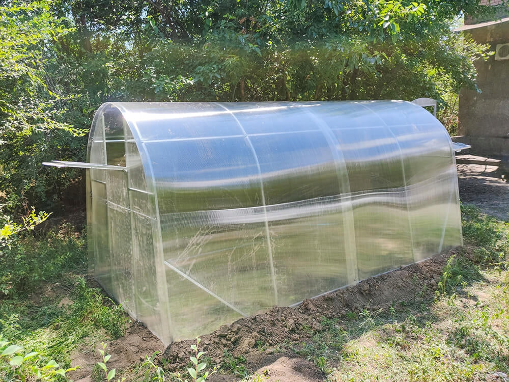 GREENHOUSE, GARDEN TUNNEL MADE OF POLYCARBONATE 4 MM "VEGAN" 2x4 Manufacturer Alistan Agro