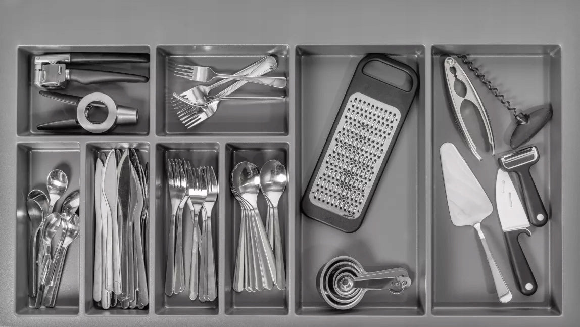 GTV cutlery organizer drawer insert 90 anthracite axispace 840x474 mm EAN (GTIN) 5902801300202
