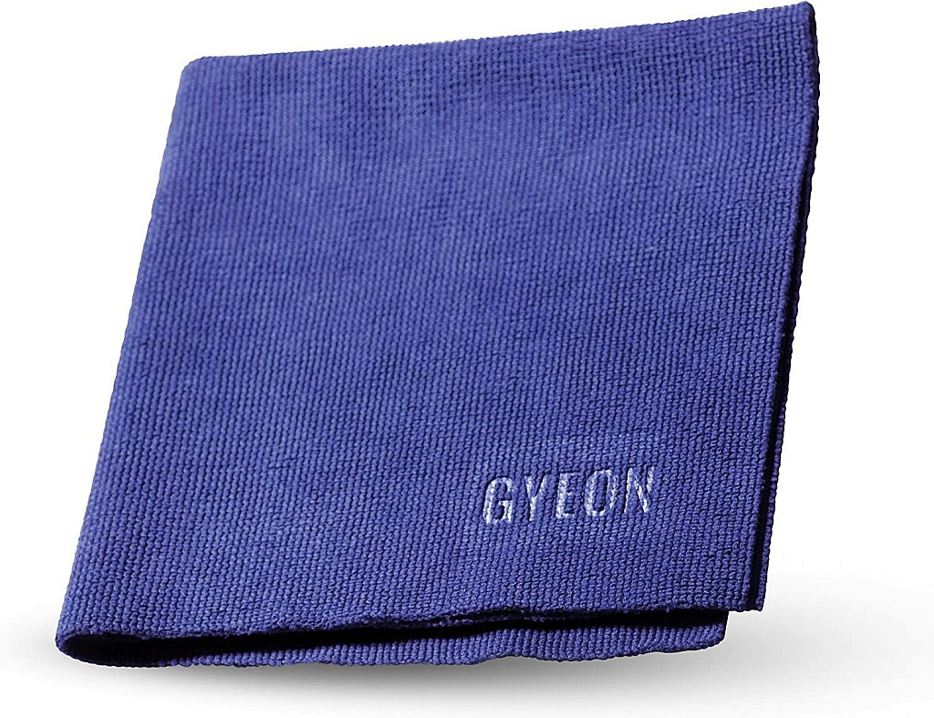 GYEON Bald Wipe EVO microfiber seamless for reaching coatings and polishes.