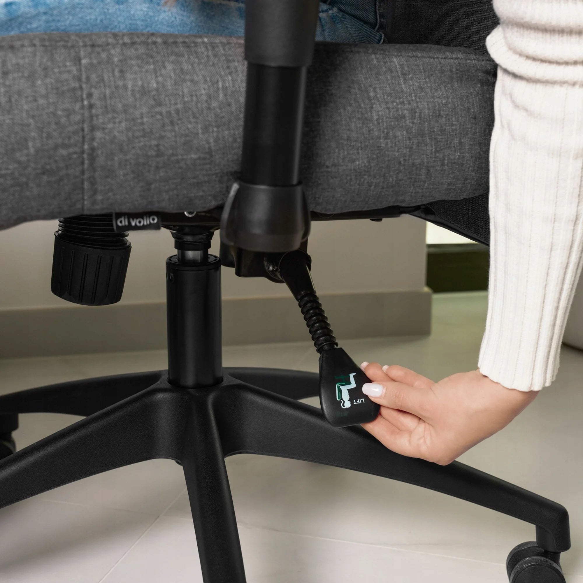 Gaming Chair Office Swivel Office Chair Ergonomic Fabric Maximum seat height 60 cm