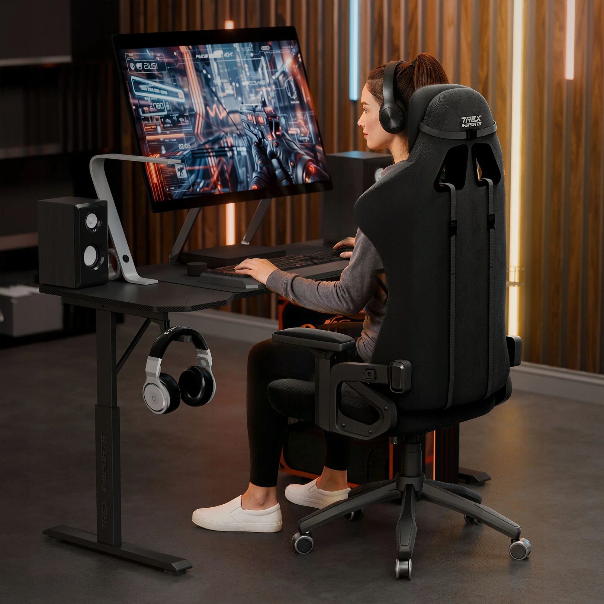 Gaming chair bucket swivel for player armrest 3D TREX E-SPORTS Model TX-150GC MAGNAR