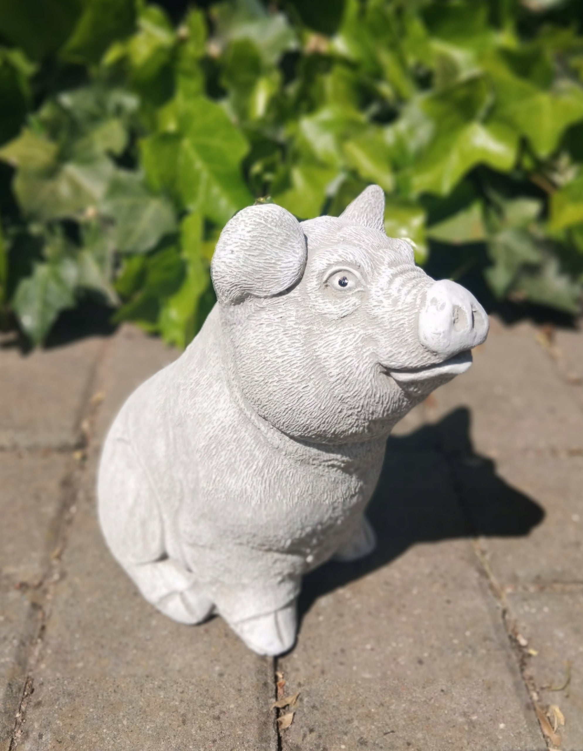 Garden Figure Piglet Concrete Figurine Pig Frost Resistant