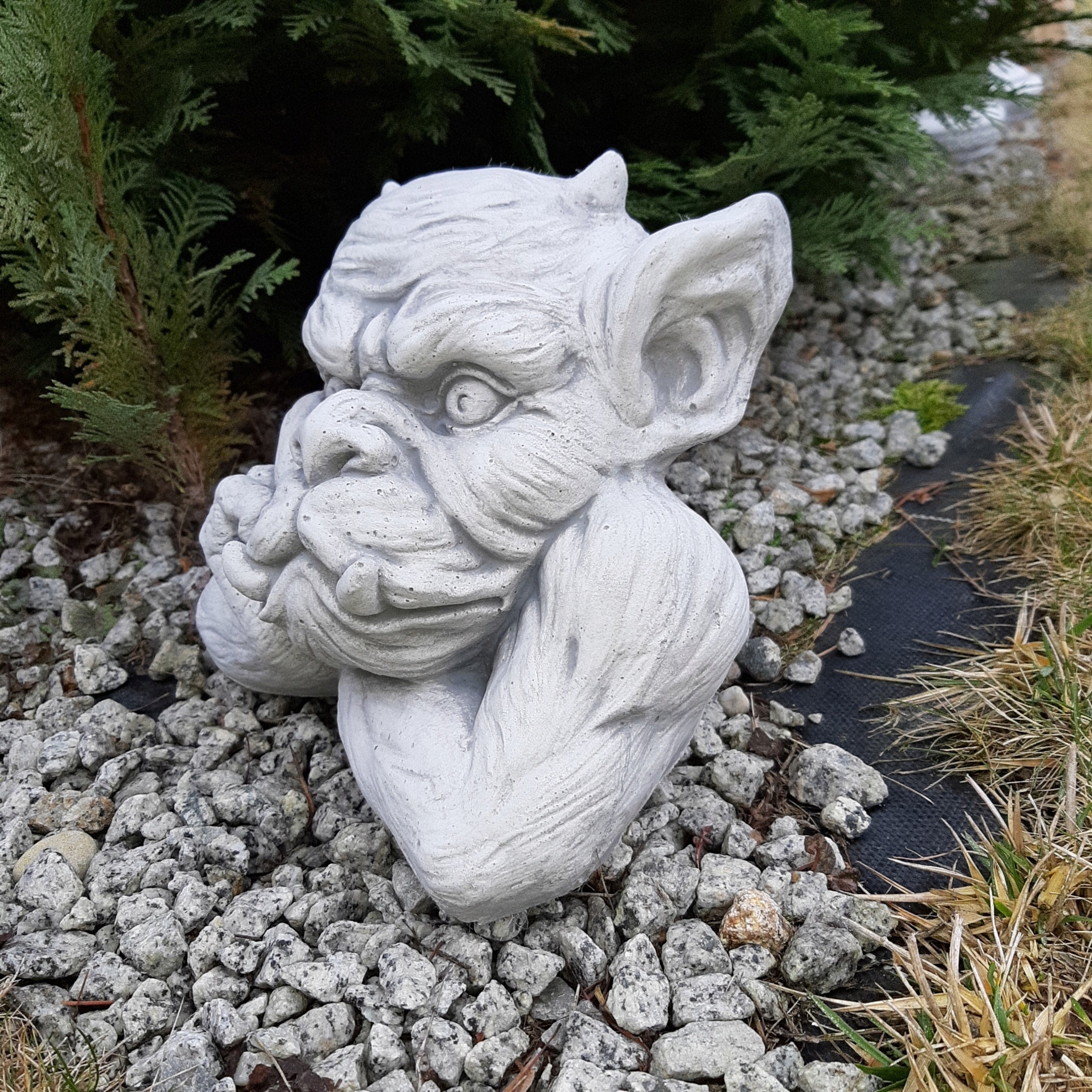 Garden figures concrete frost-resistant sculptures Gargoyle Troll gnome macaron Type sculpture (figure)