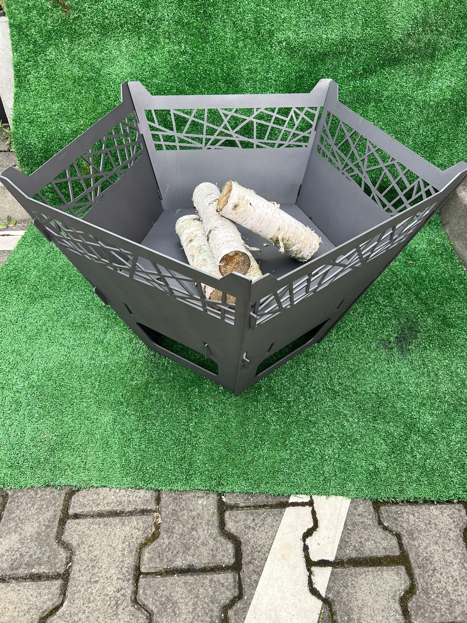 Garden fireplace high, folding, massive Manufacturer Material steel