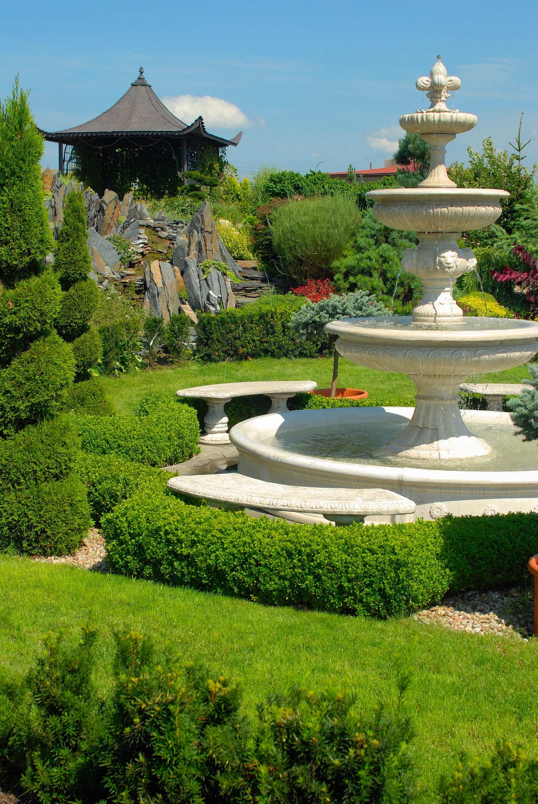 Garden fountain large with ring concrete Eyelet fountain flower Ø 250 cm Packaging status original