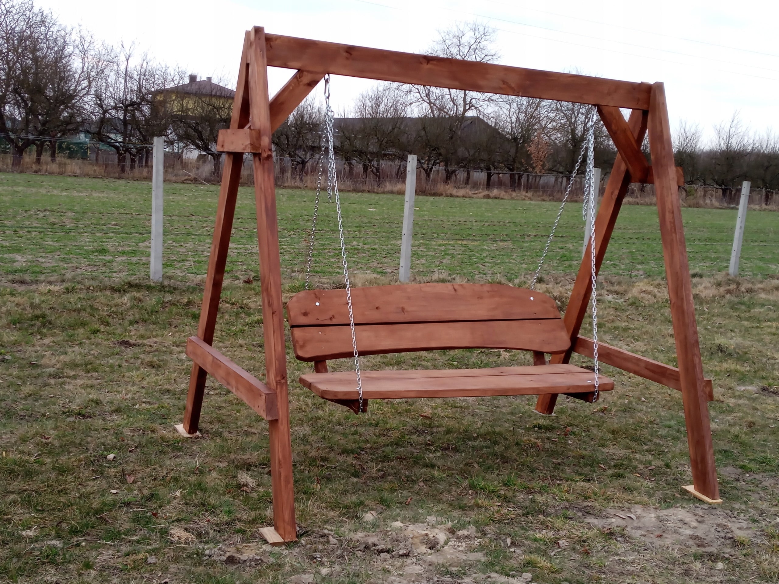Garden swing. Massive garden furniture Manufacturer no brand