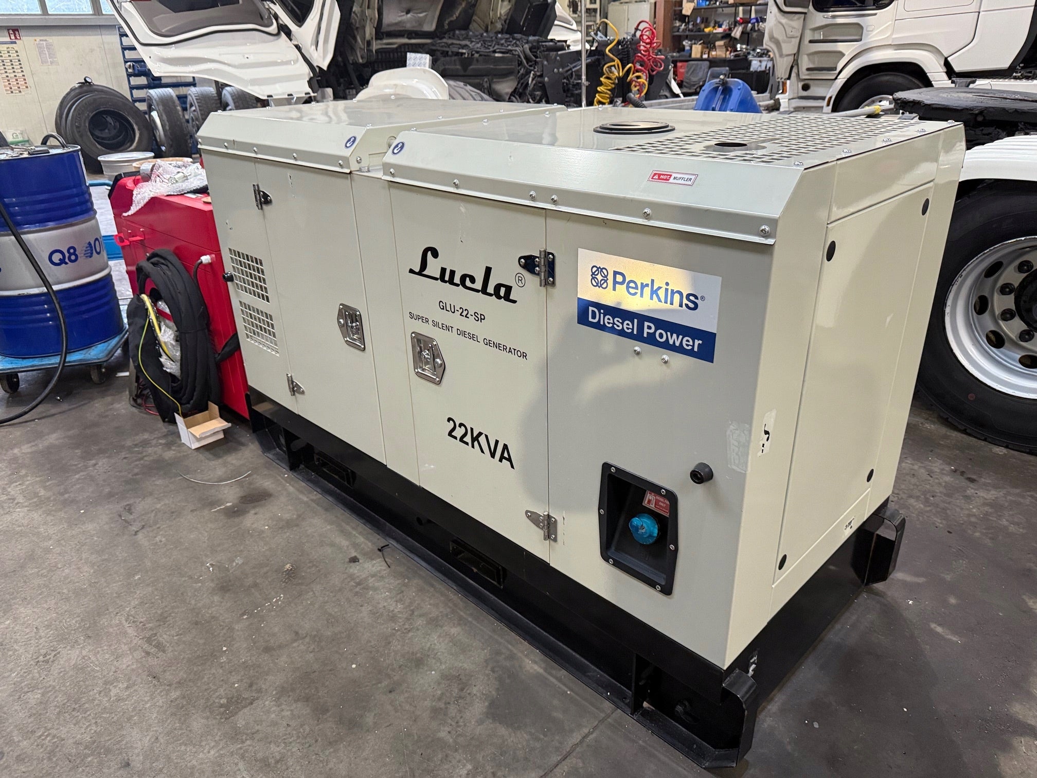 Generator set LUCLA GLU-22-SP 20 Kw very quiet 3 phase 22 kva Manufacturer code LUCLA