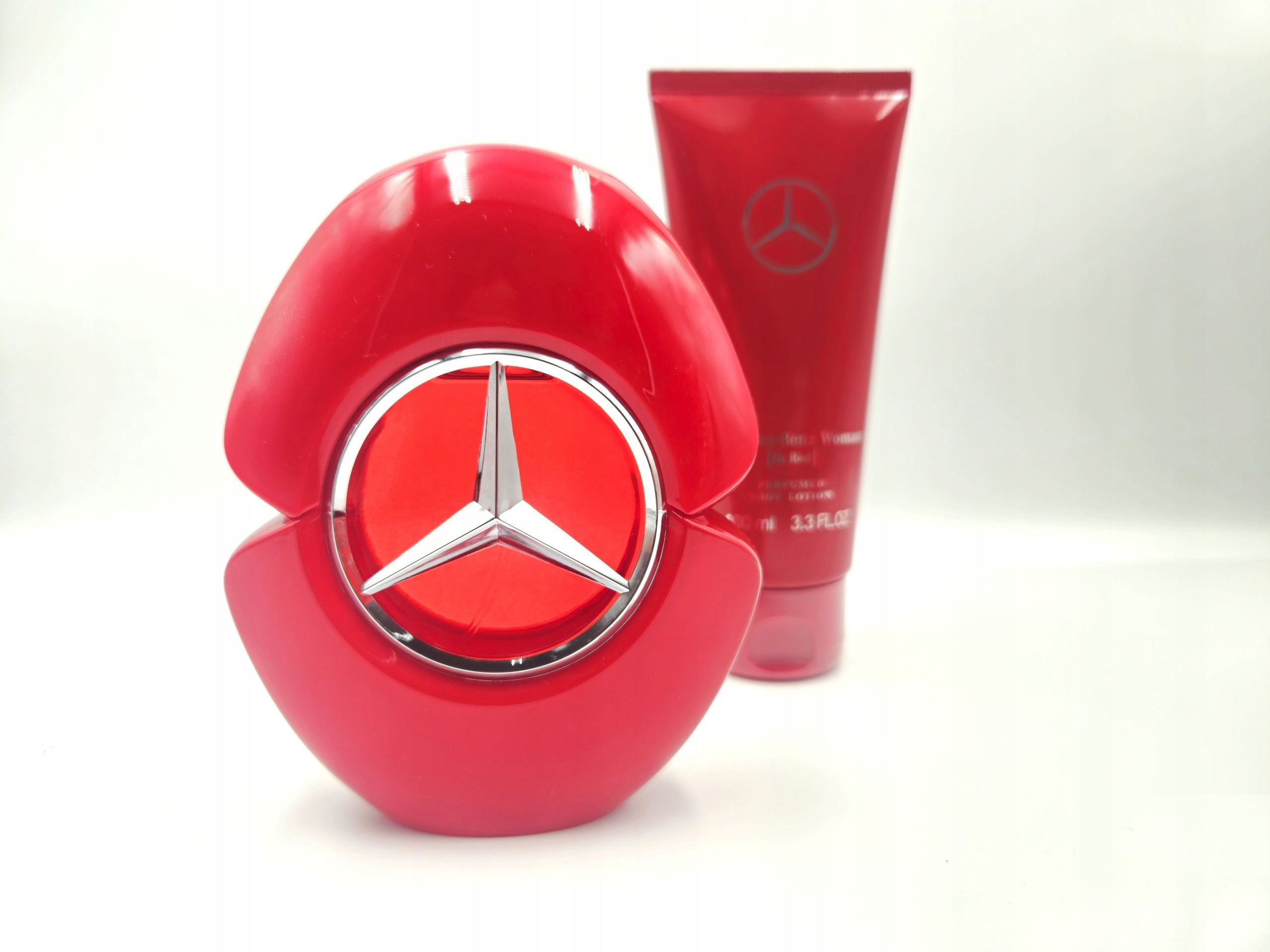 Gift set WOMAN IN RED 90 /100 ml Mercedes-Benz OE (MBWA519) EAN (GTIN) 3595471029164
