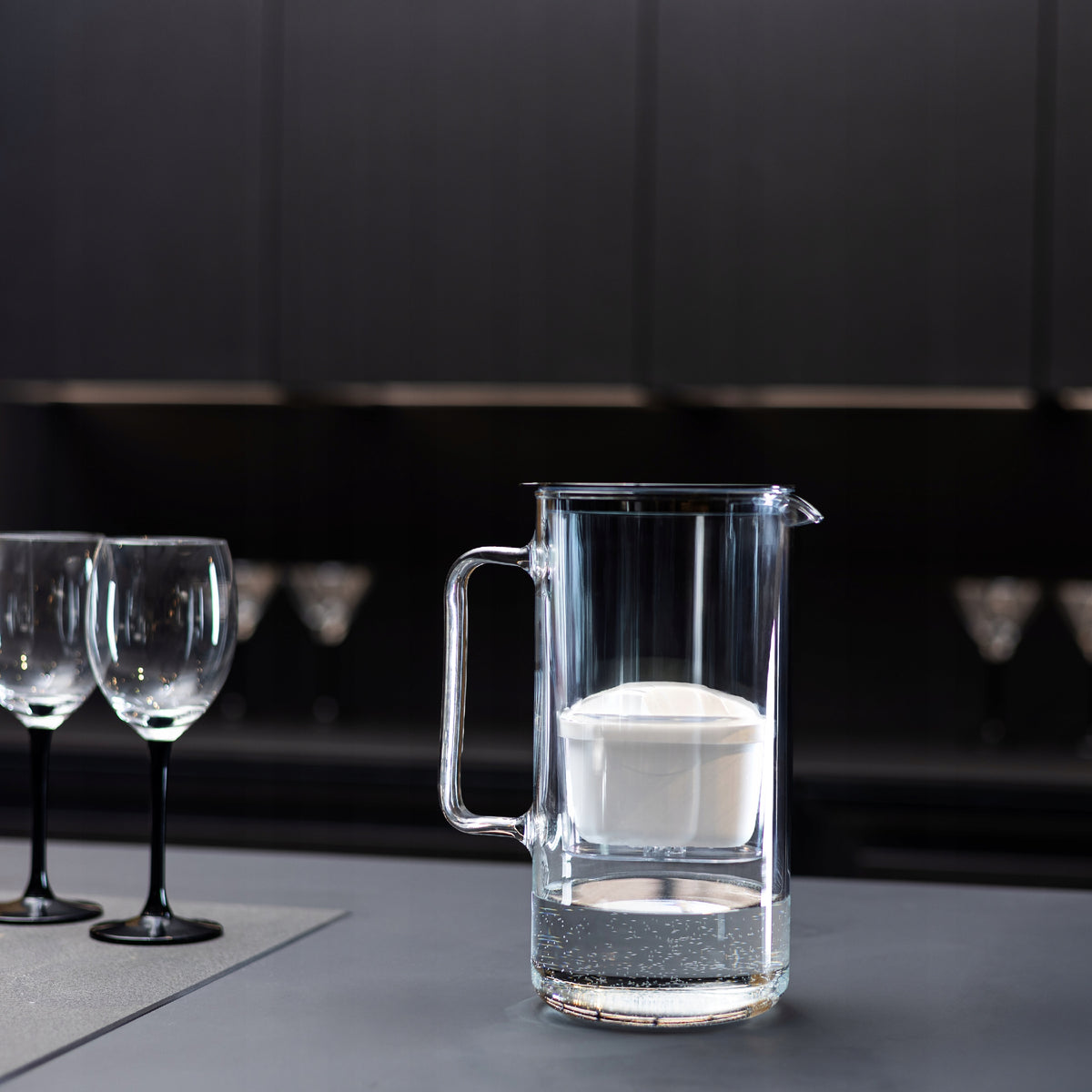 Glass filter jug Wessper D4 BOROSILICATE MINI 2l + 6x filter Manufacturer code WES208-FF-BK_+_5X_FL01