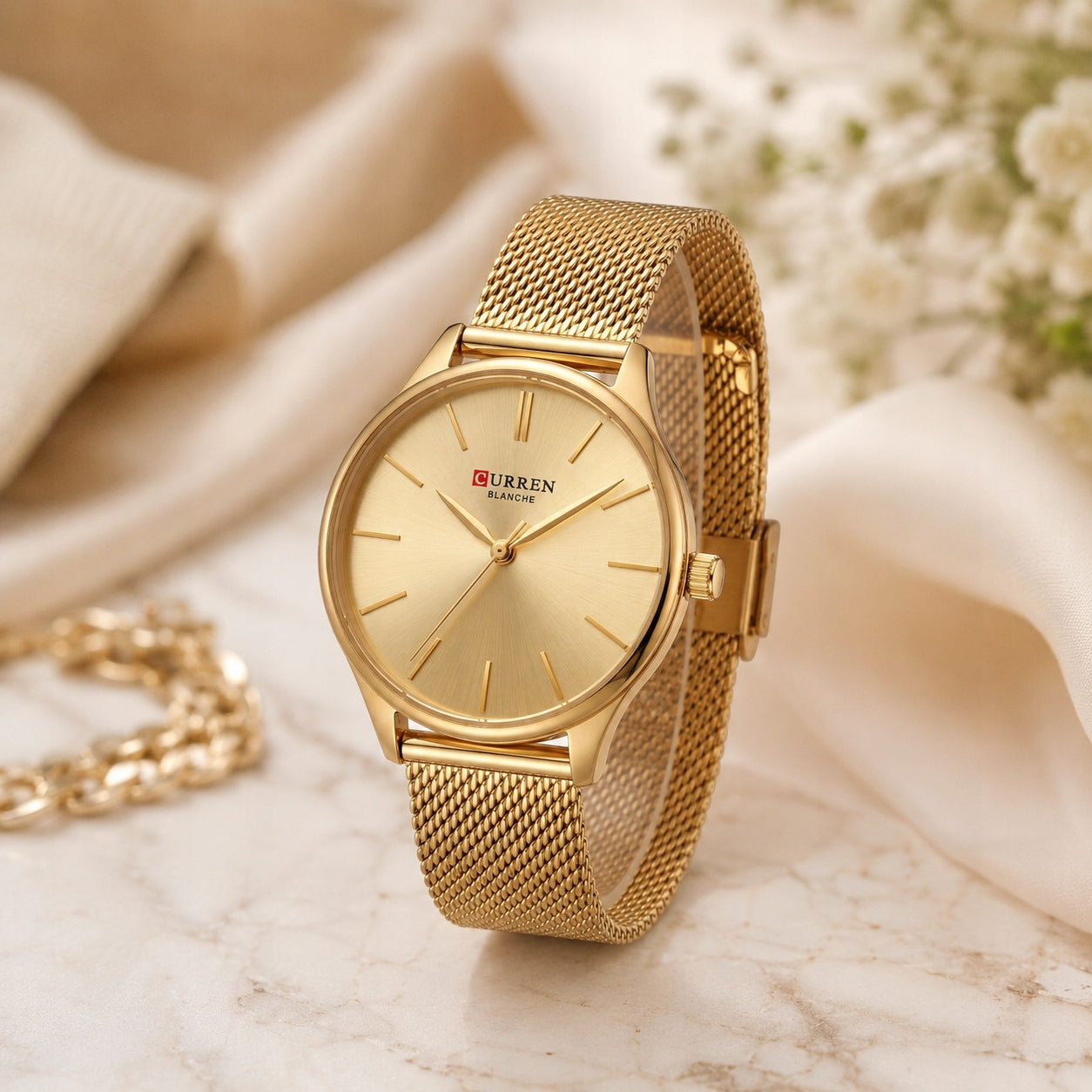 Gold Watch Curren Blanche Comfortable Bracelet Simple and Elegant Packaging status original