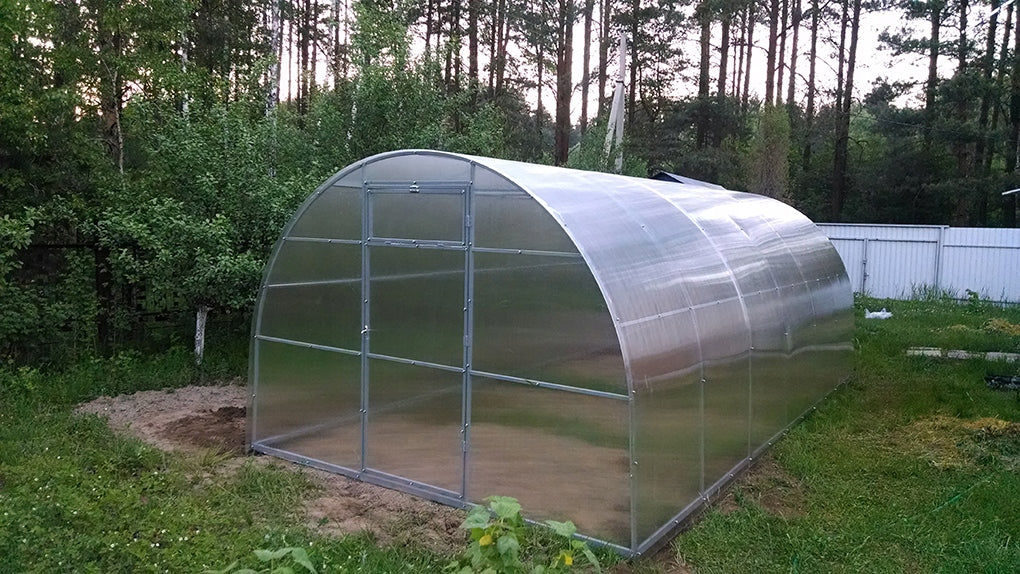 Greenhouse polycarbonate tunnel 3x8 m 20*20 4mm Thickness 4 mm