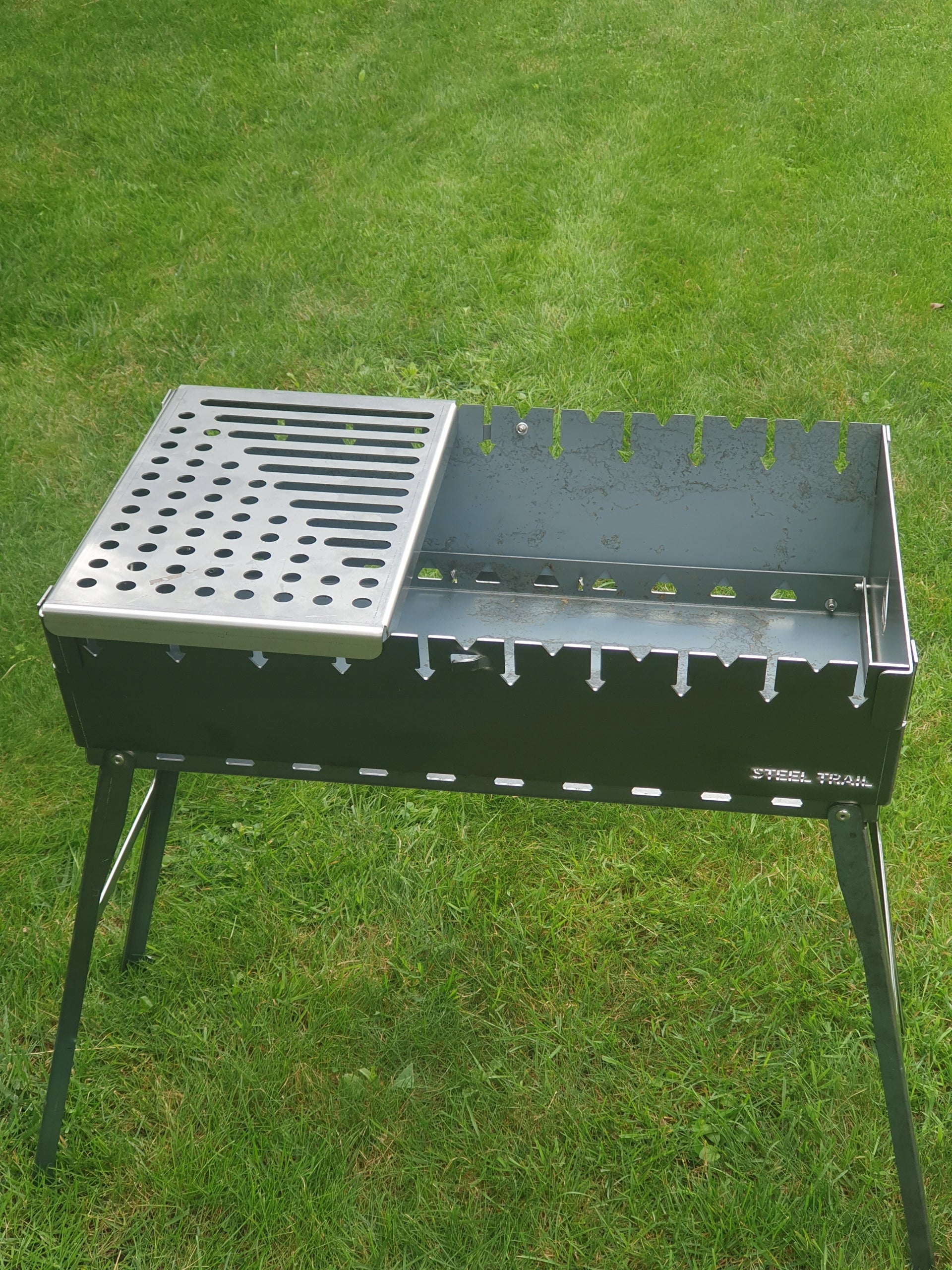 Grill Mangal Folding Suitcase - Strong 2mm Steel for 10/9 Champagne Grill height 60 cm